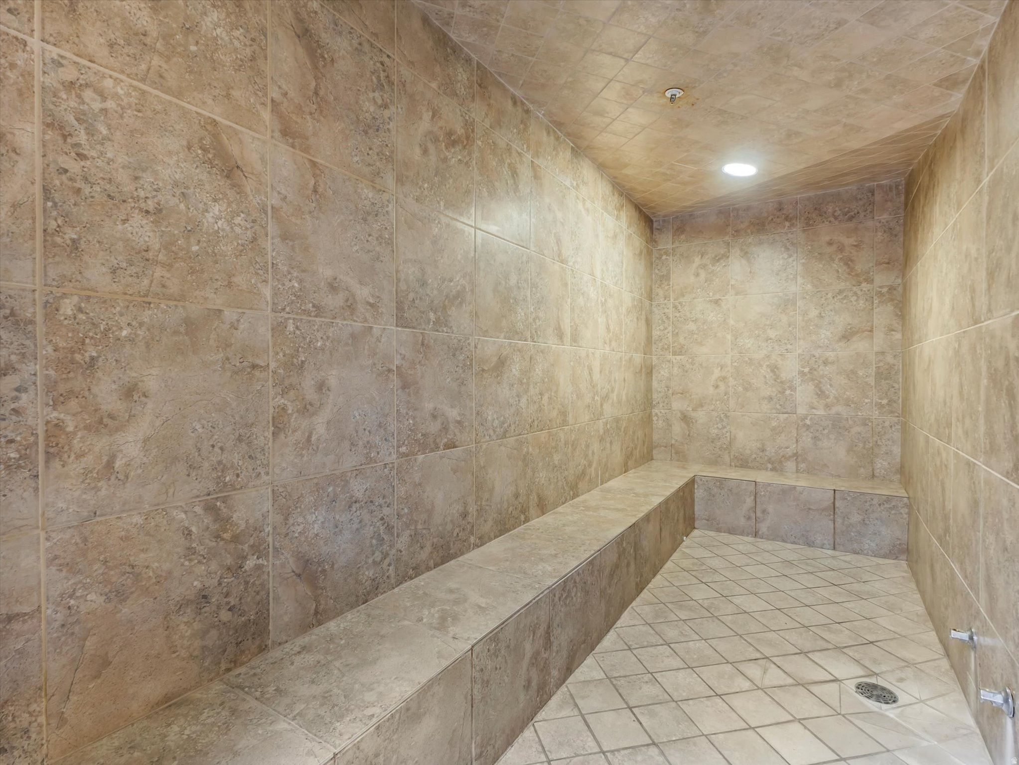 SILVERADO LODGE - Residential Lease