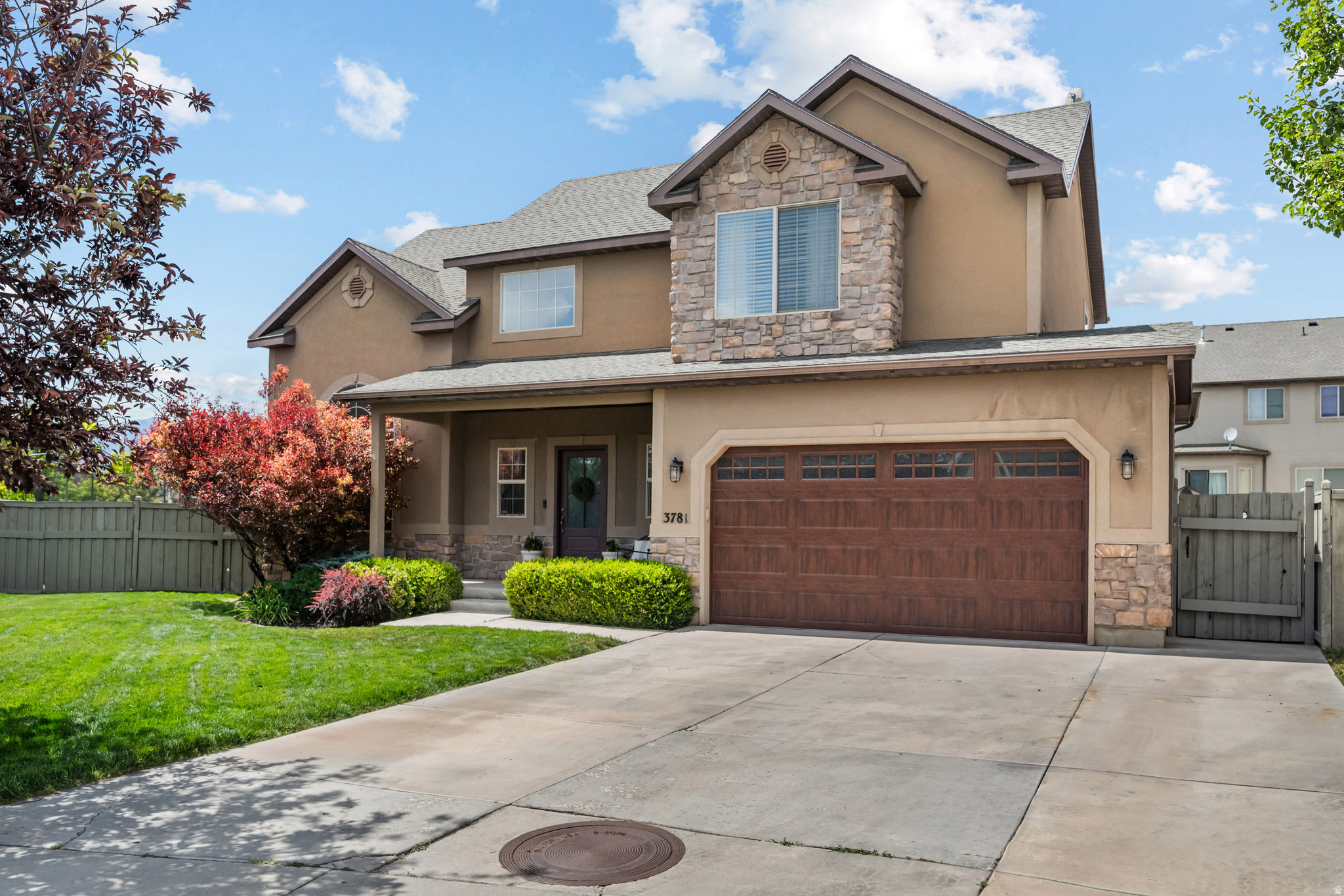 HIGHLANDS ON THE GREEN - Residential