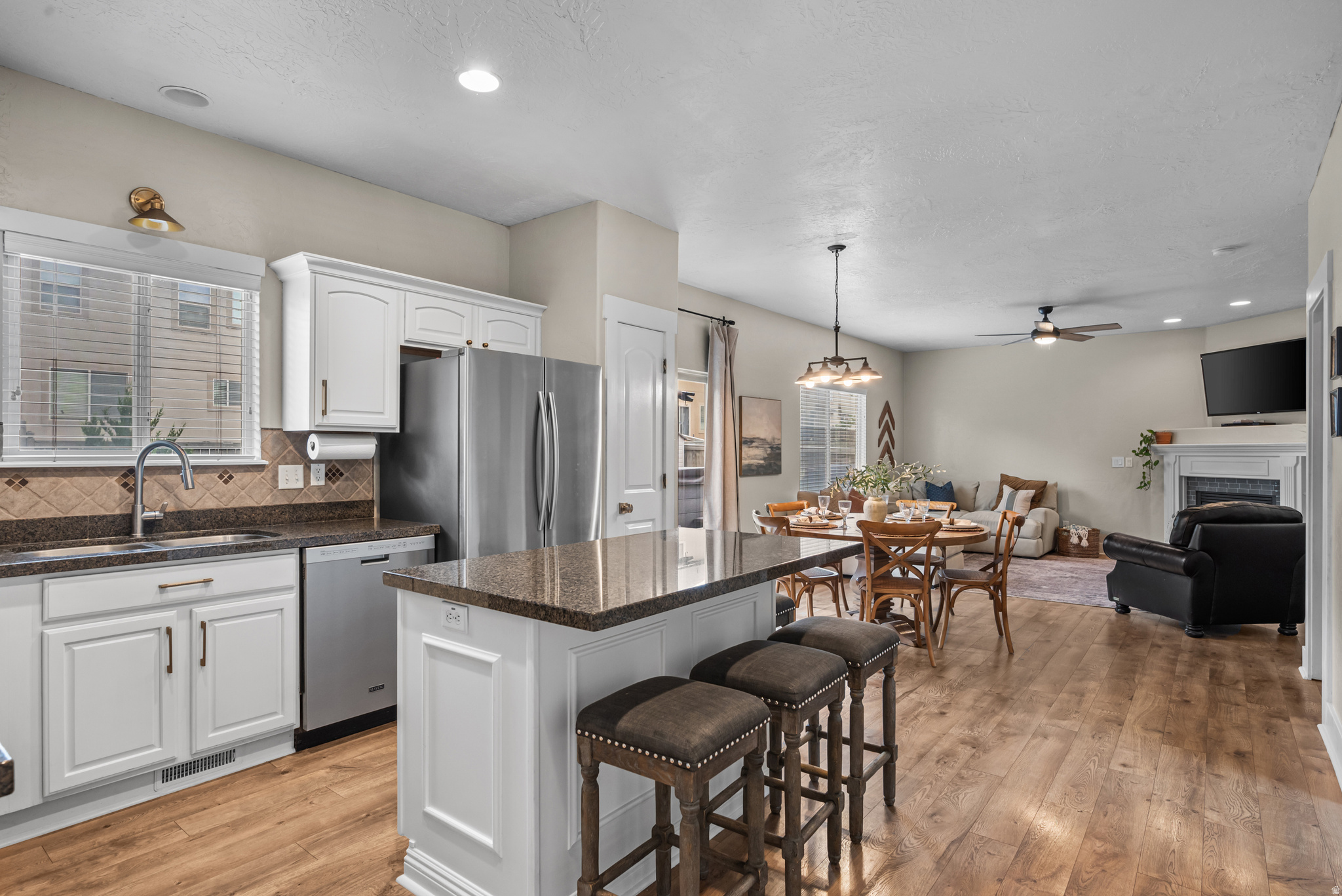 HIGHLANDS ON THE GREEN - Residential
