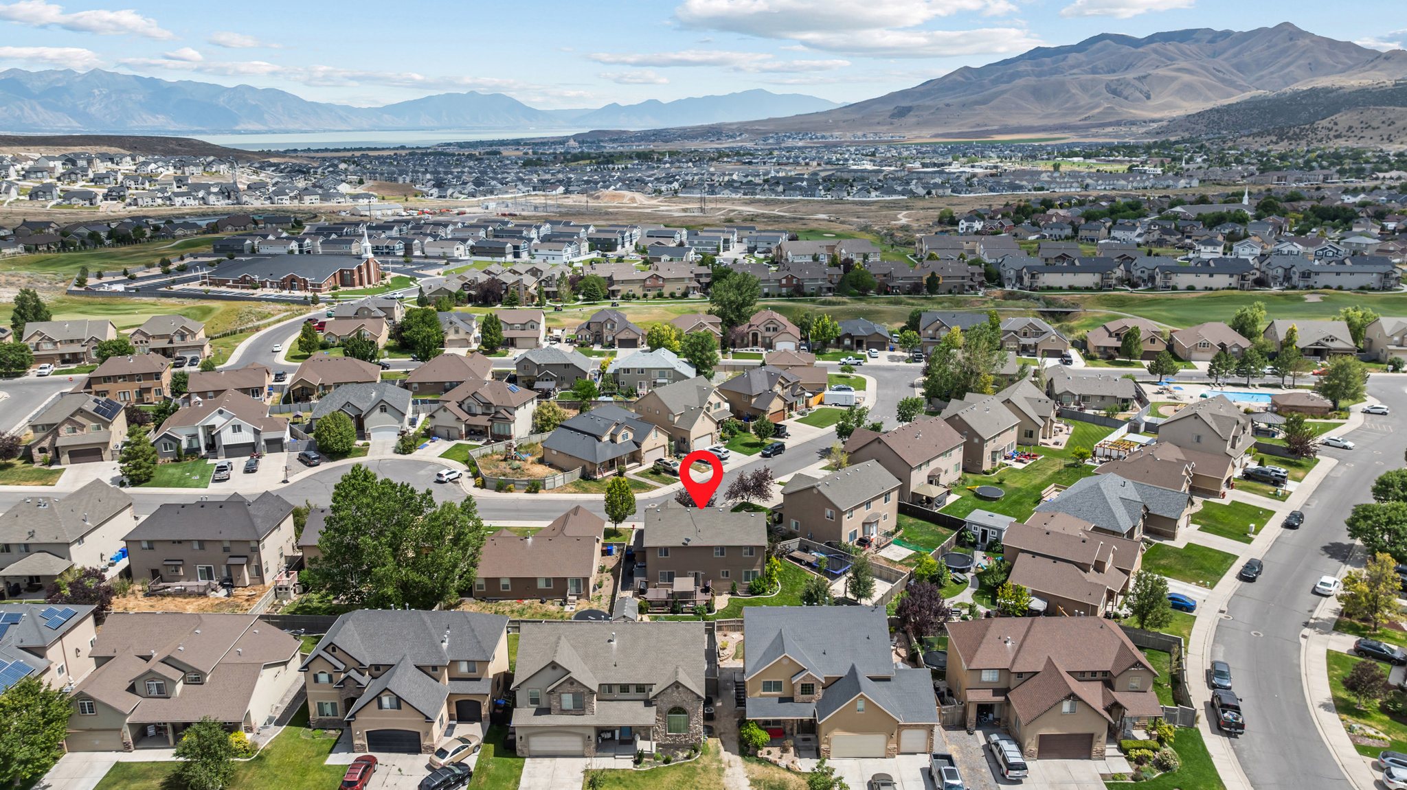HIGHLANDS ON THE GREEN - Residential