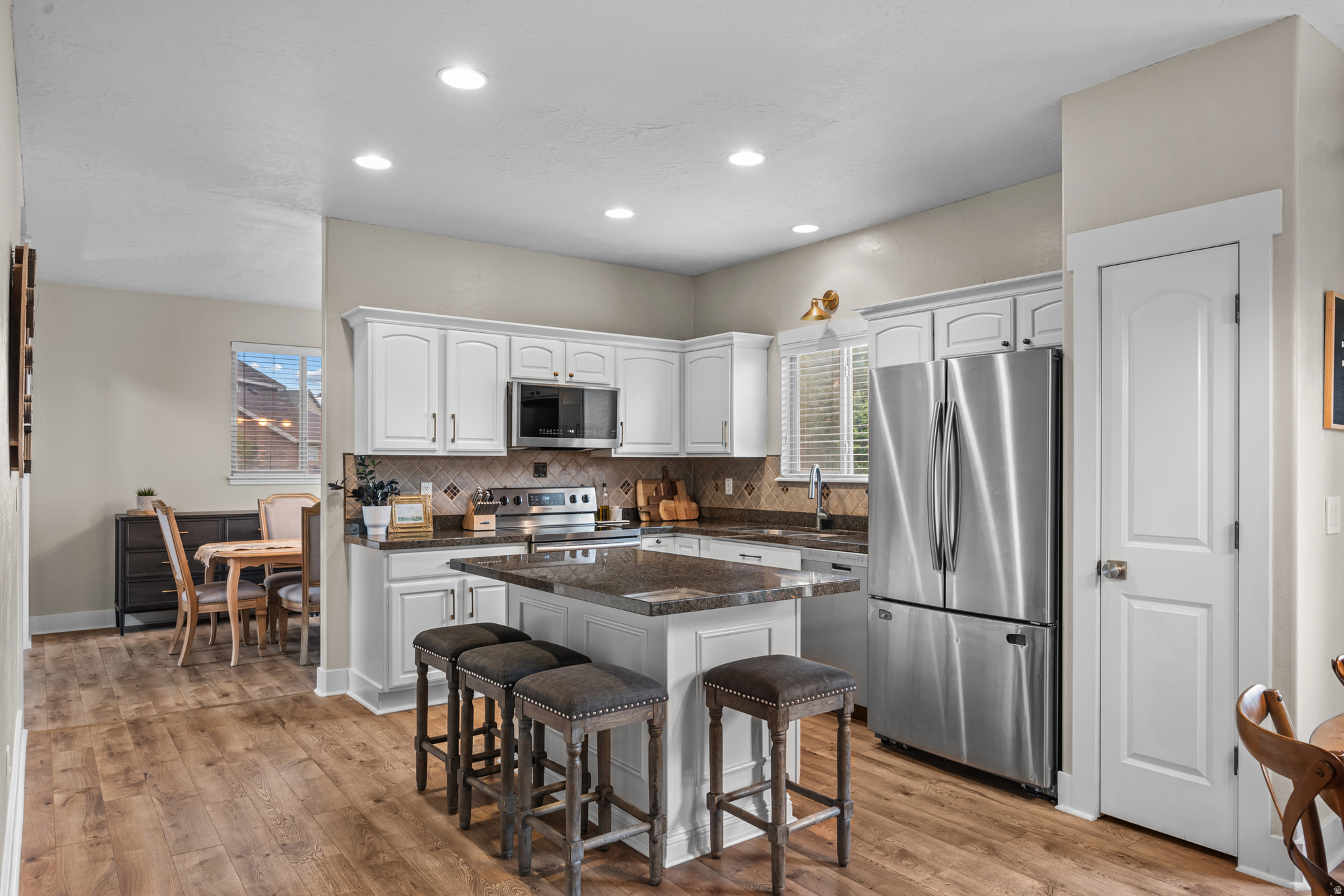 HIGHLANDS ON THE GREEN - Residential