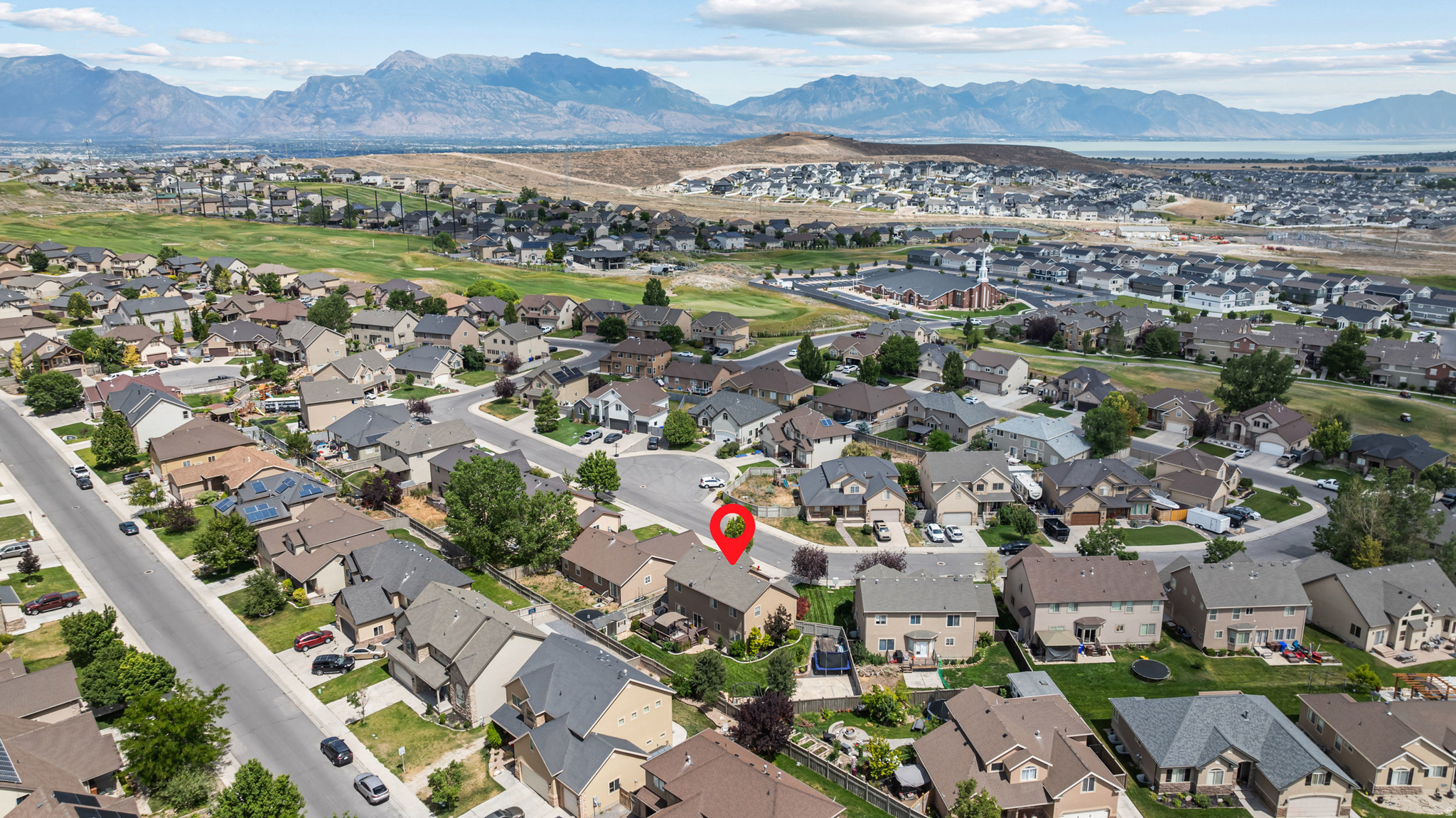 HIGHLANDS ON THE GREEN - Residential