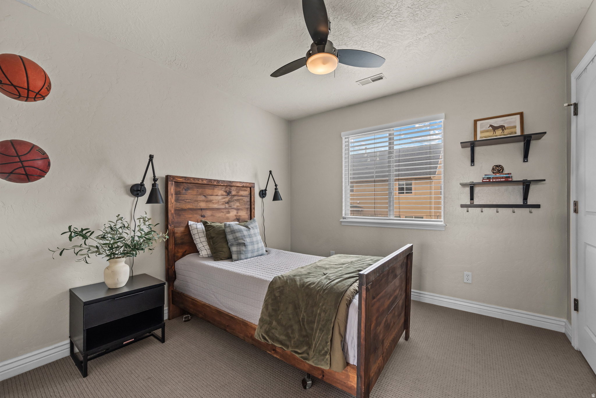 HIGHLANDS ON THE GREEN - Residential