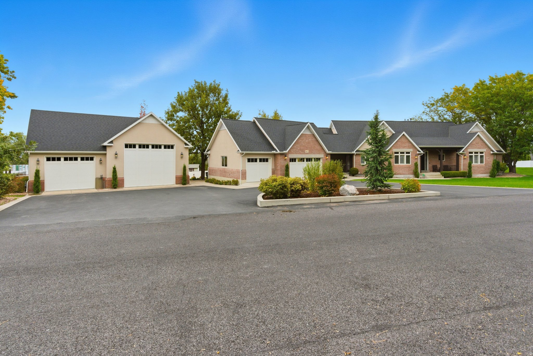 FARM RIDGE ESTATES - Residential