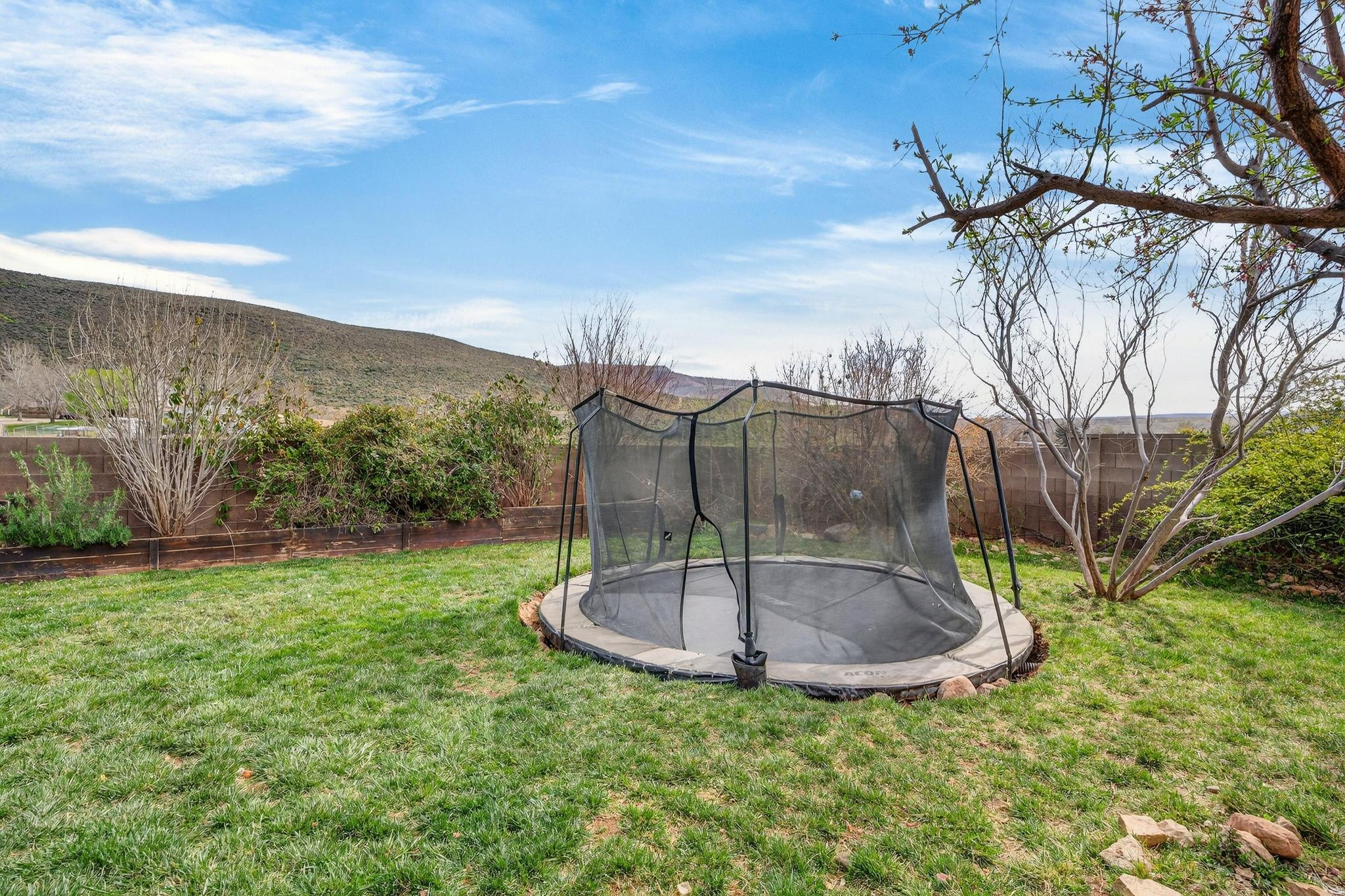 ALMOND HEIGHTS PARK AMD - Residential