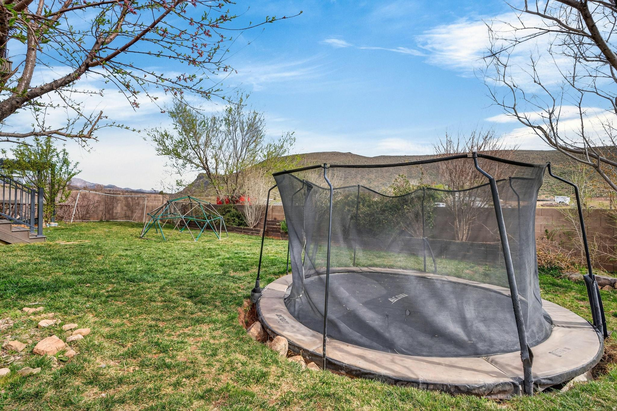ALMOND HEIGHTS PARK AMD - Residential