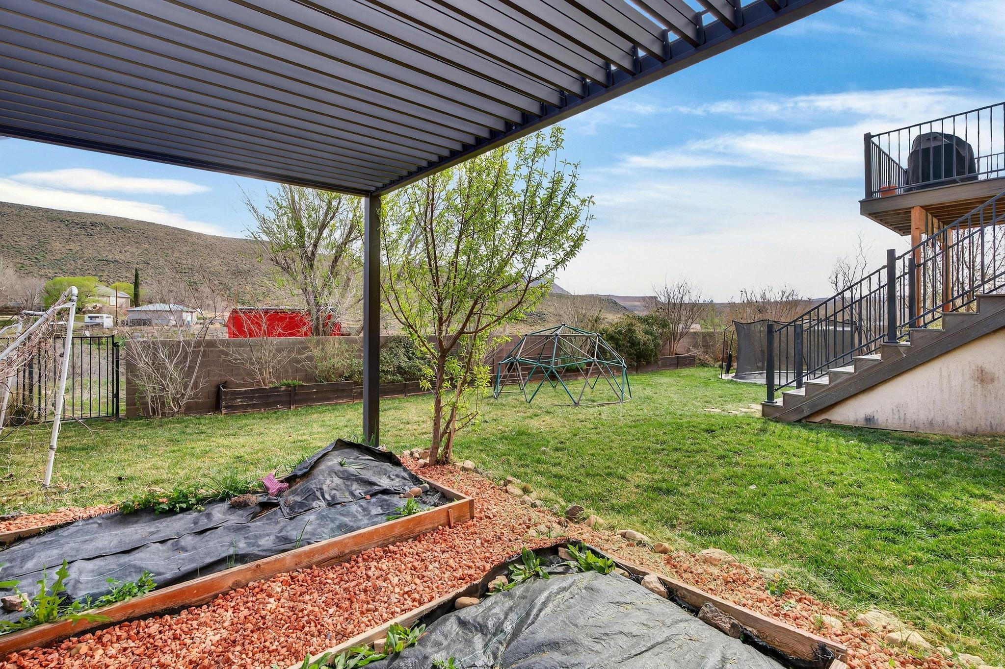 ALMOND HEIGHTS PARK AMD - Residential