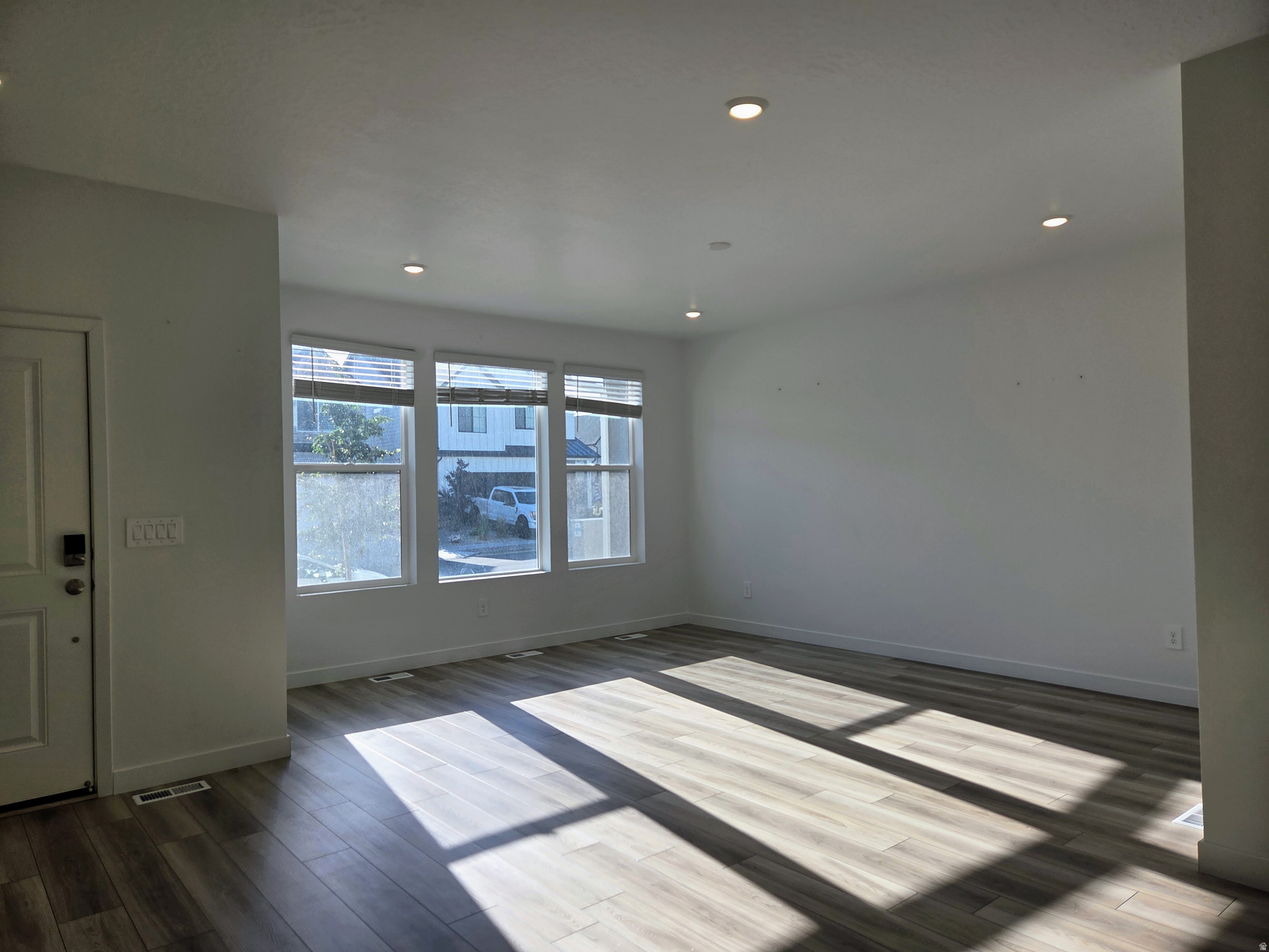 RIDGE - Residential