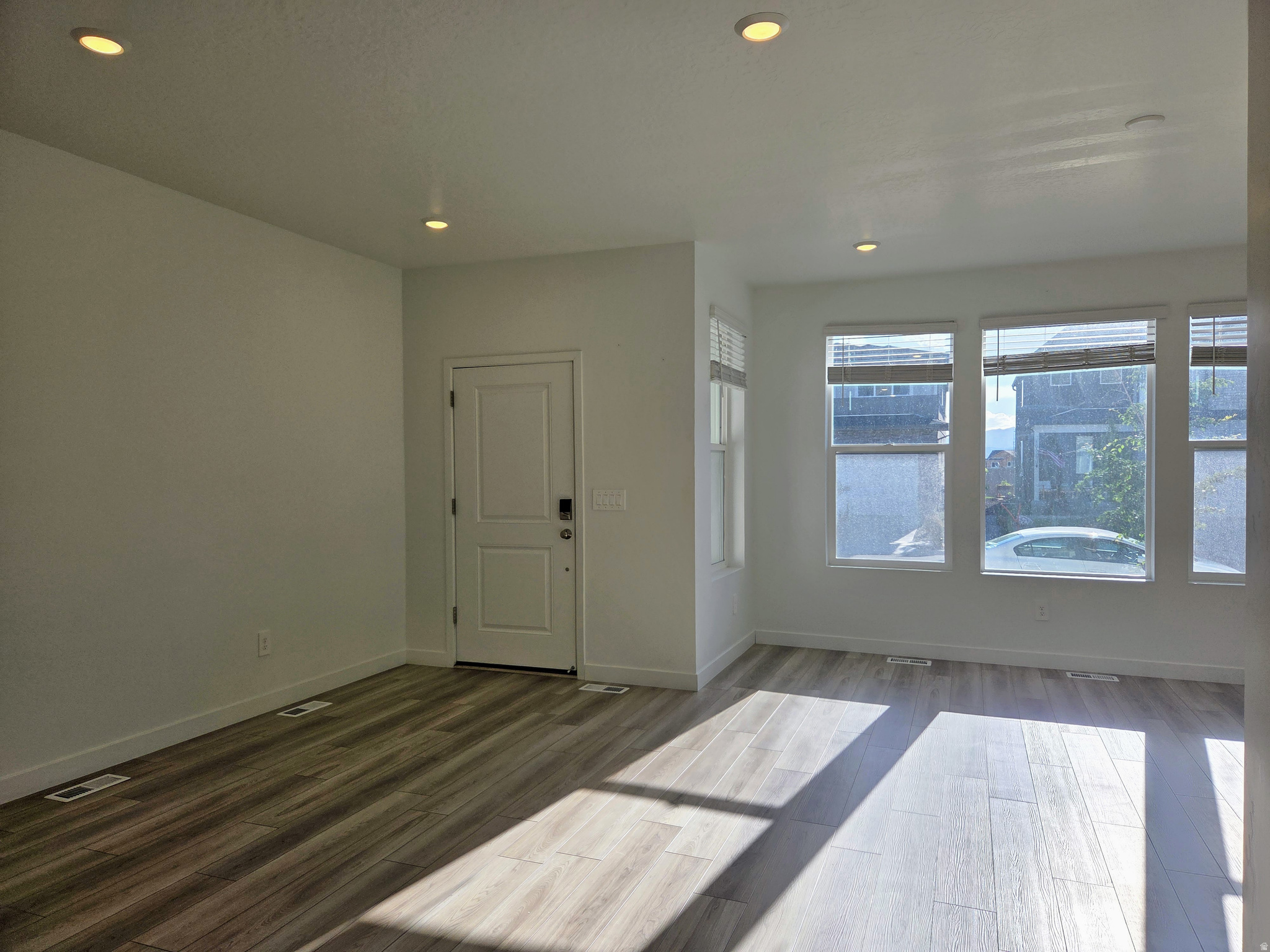 RIDGE - Residential