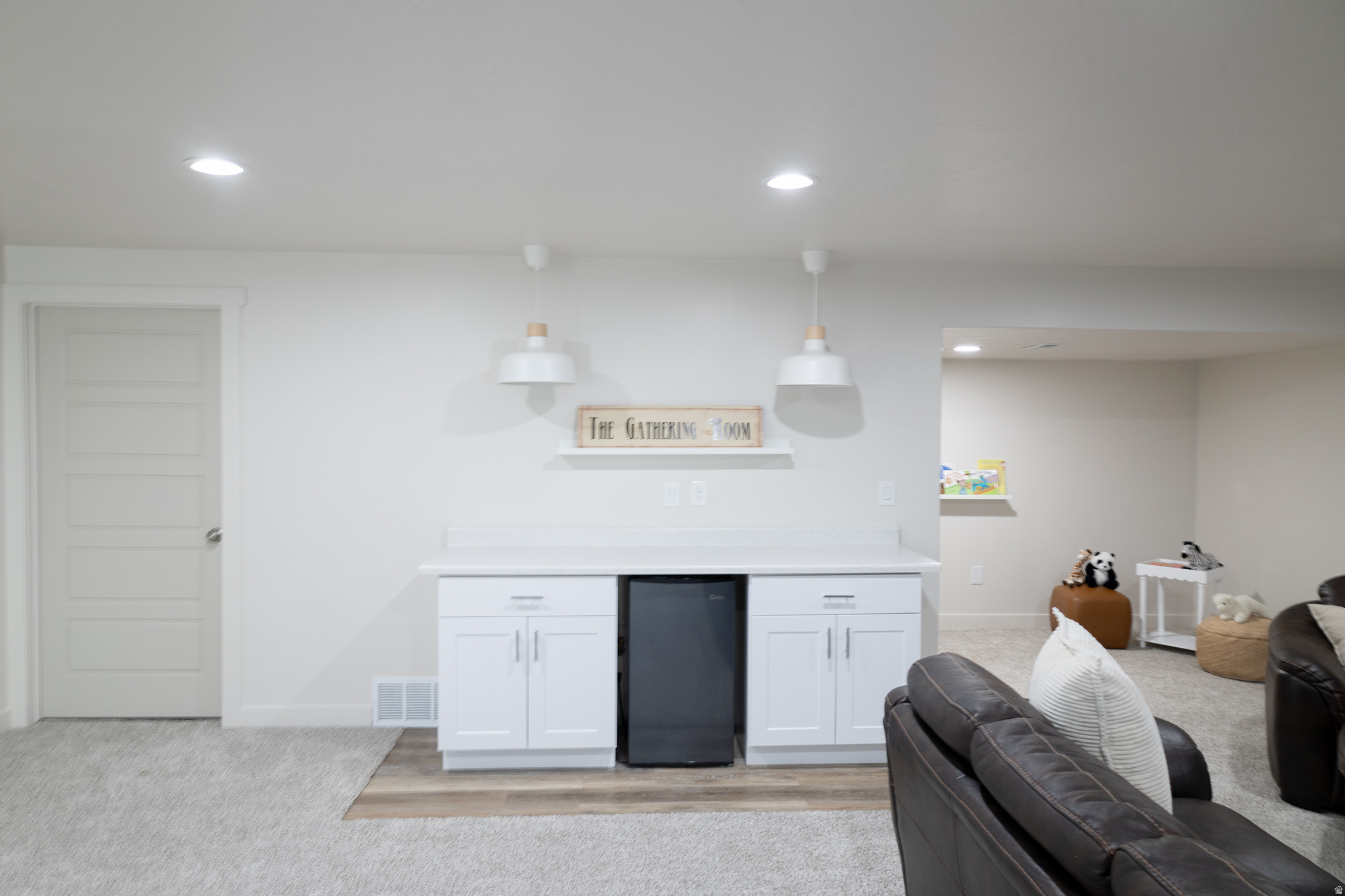 OVERLAND PHASE B - Residential