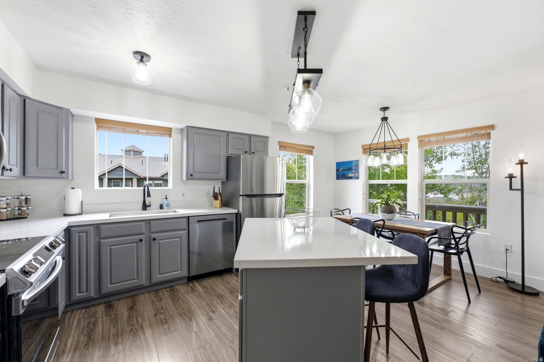 FOX BAY CONDOMINIUMS - Residential