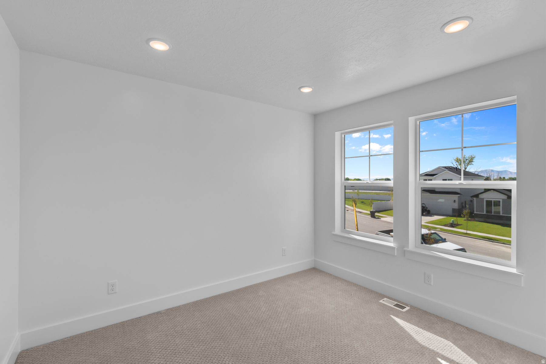 SUGAR CREEK - Residential