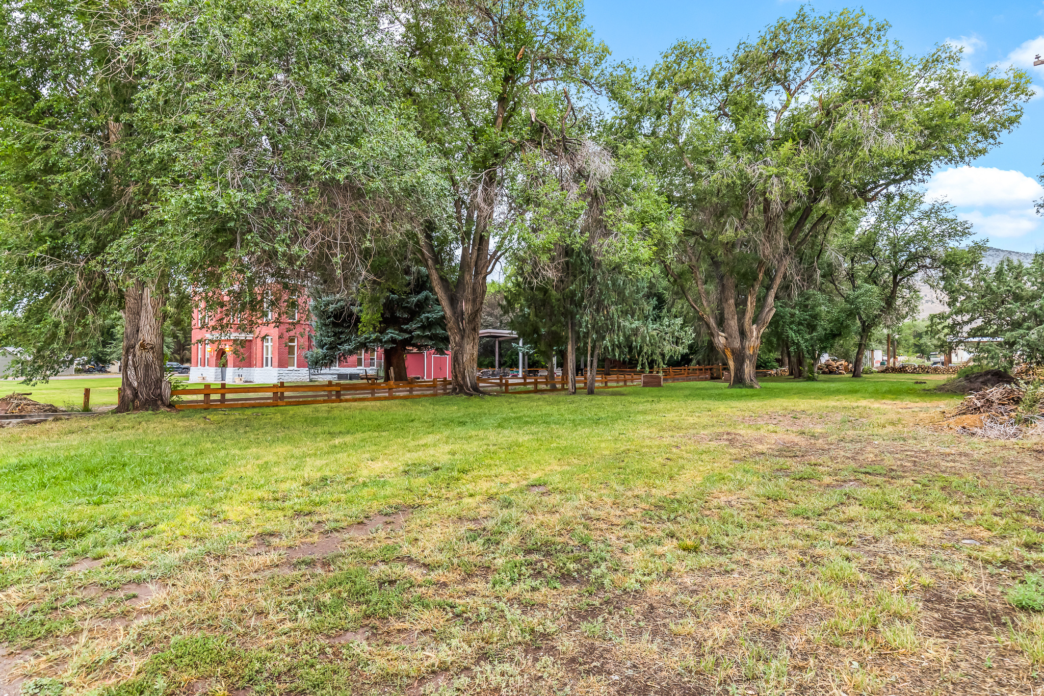 JUNCTION UTAH - Commercial Sale