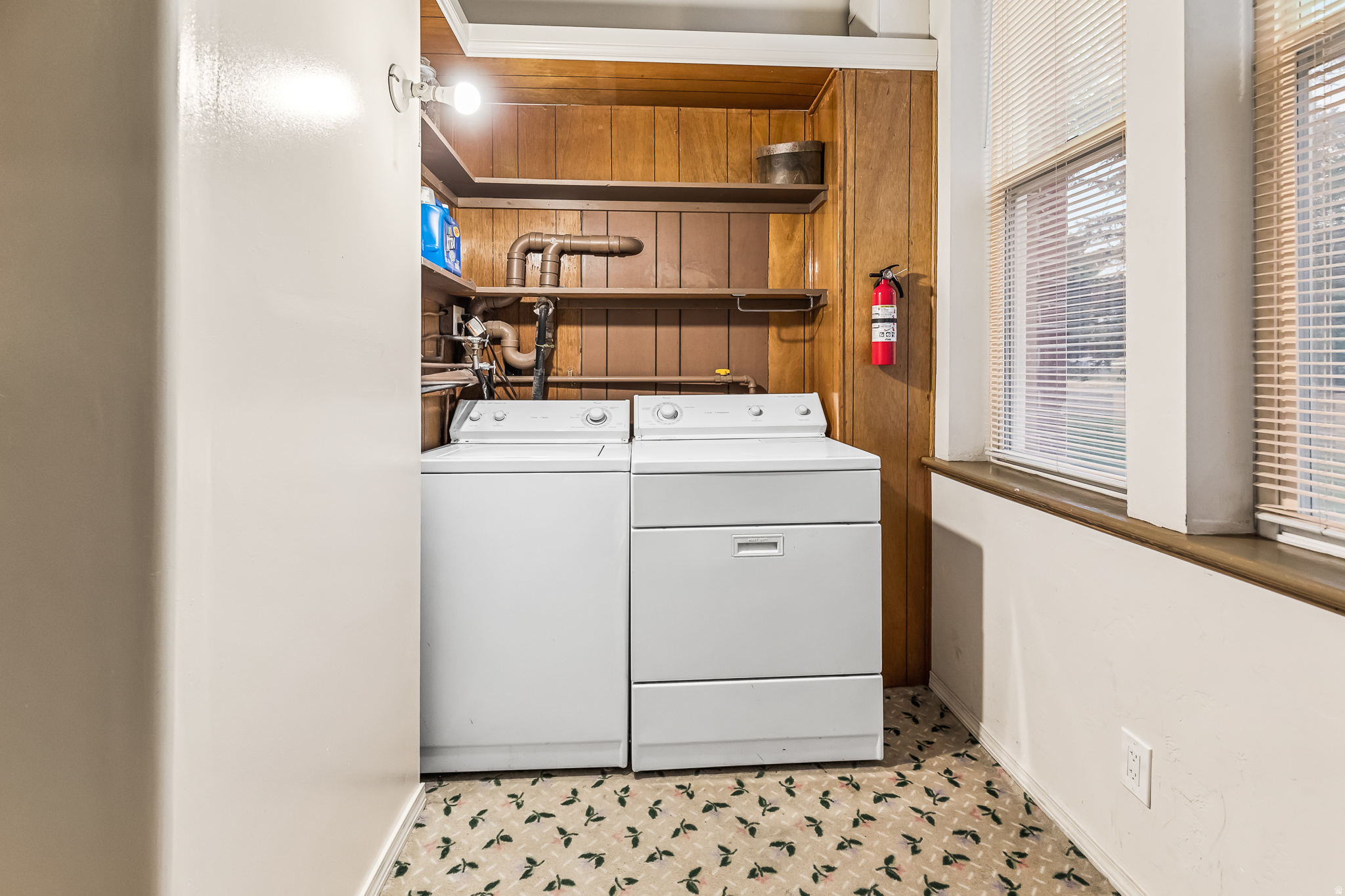JUNCTION UTAH - Commercial Sale
