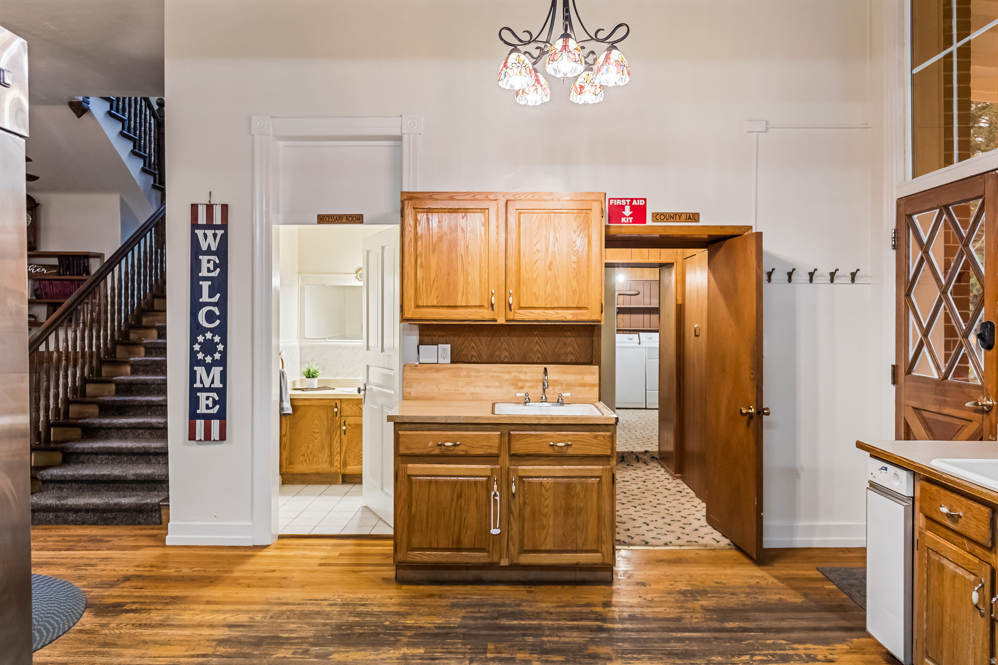 JUNCTION UTAH - Commercial Sale