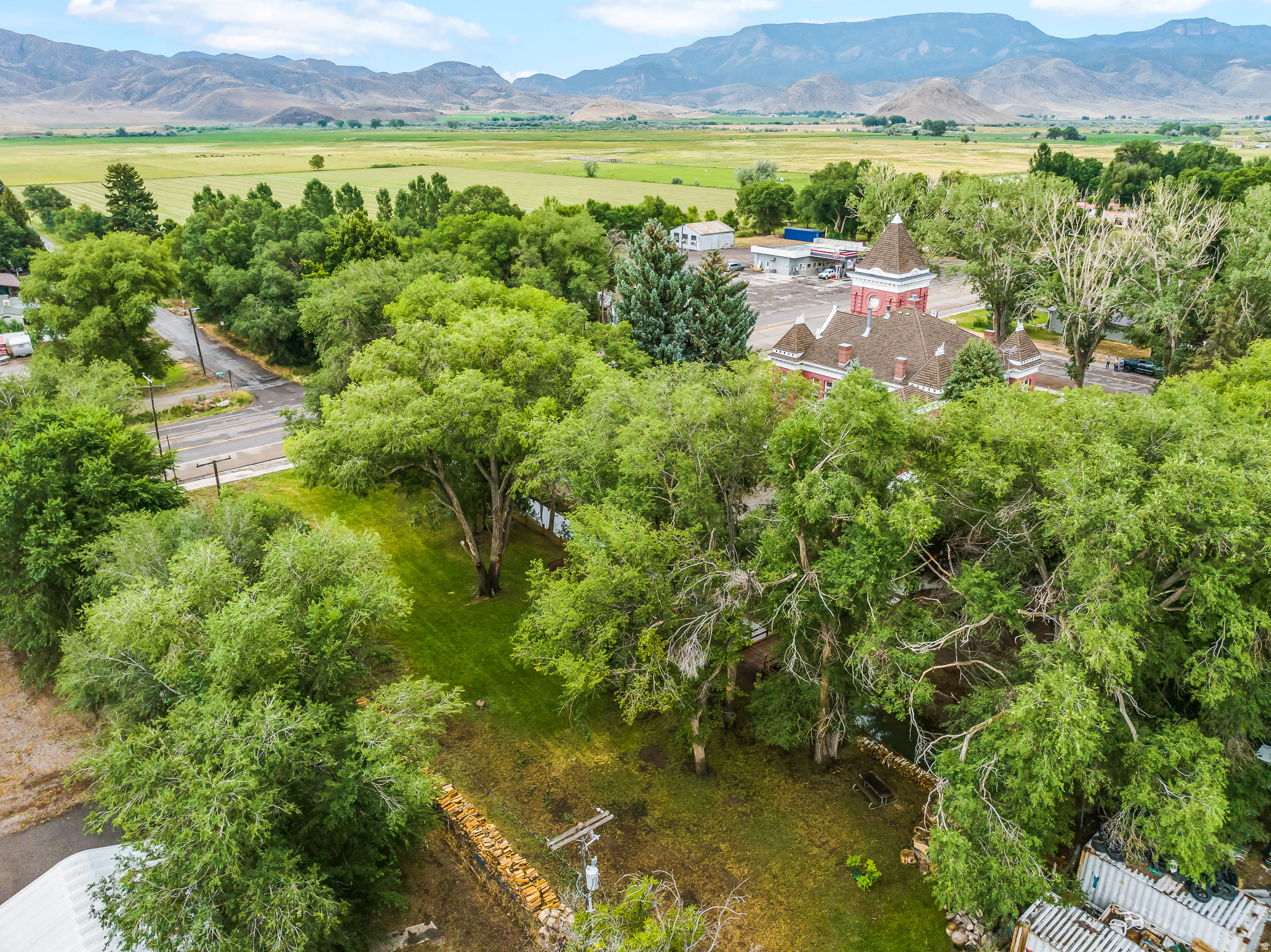 JUNCTION UTAH - Commercial Sale