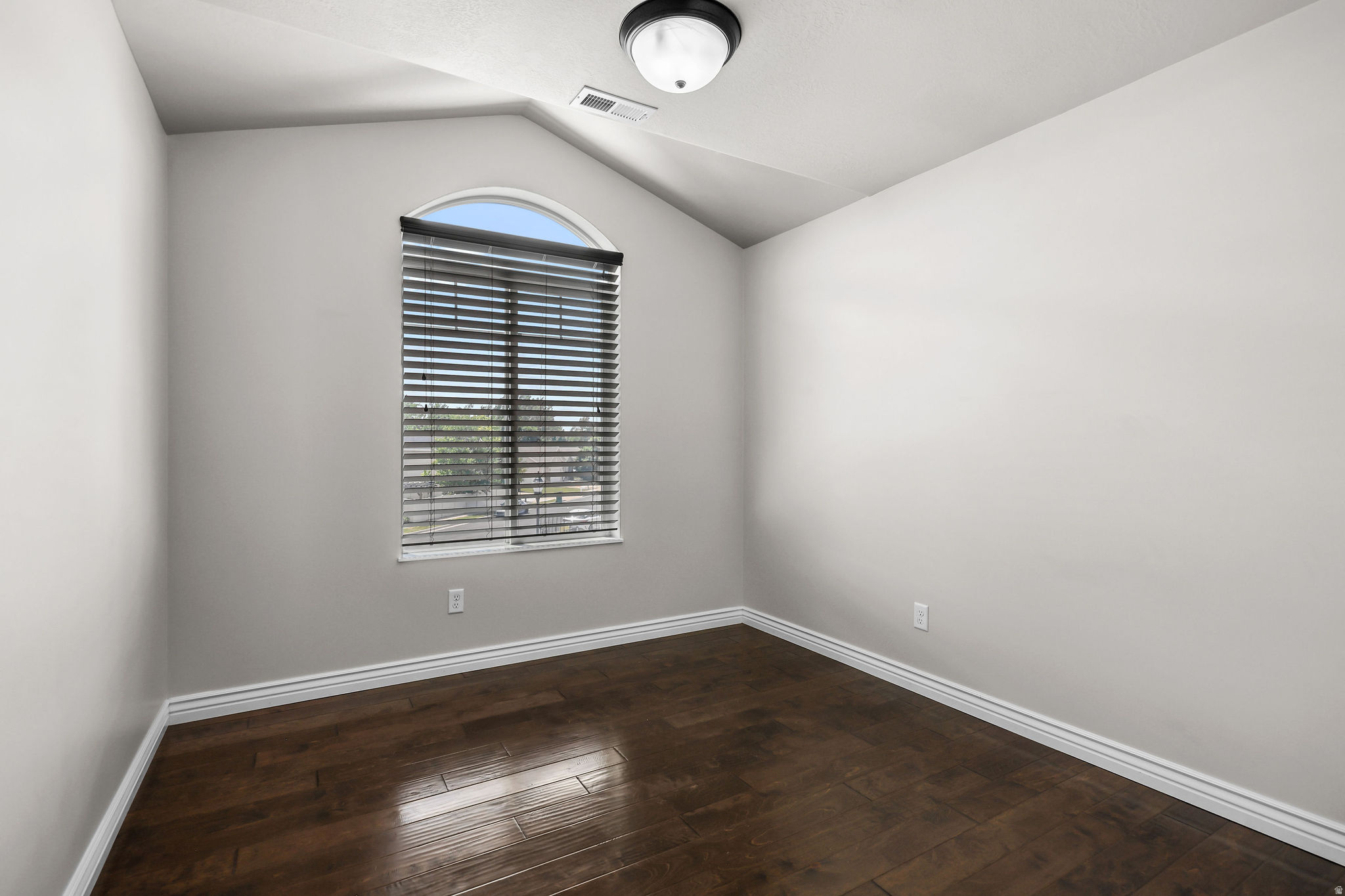 COLES CROSSING - Residential