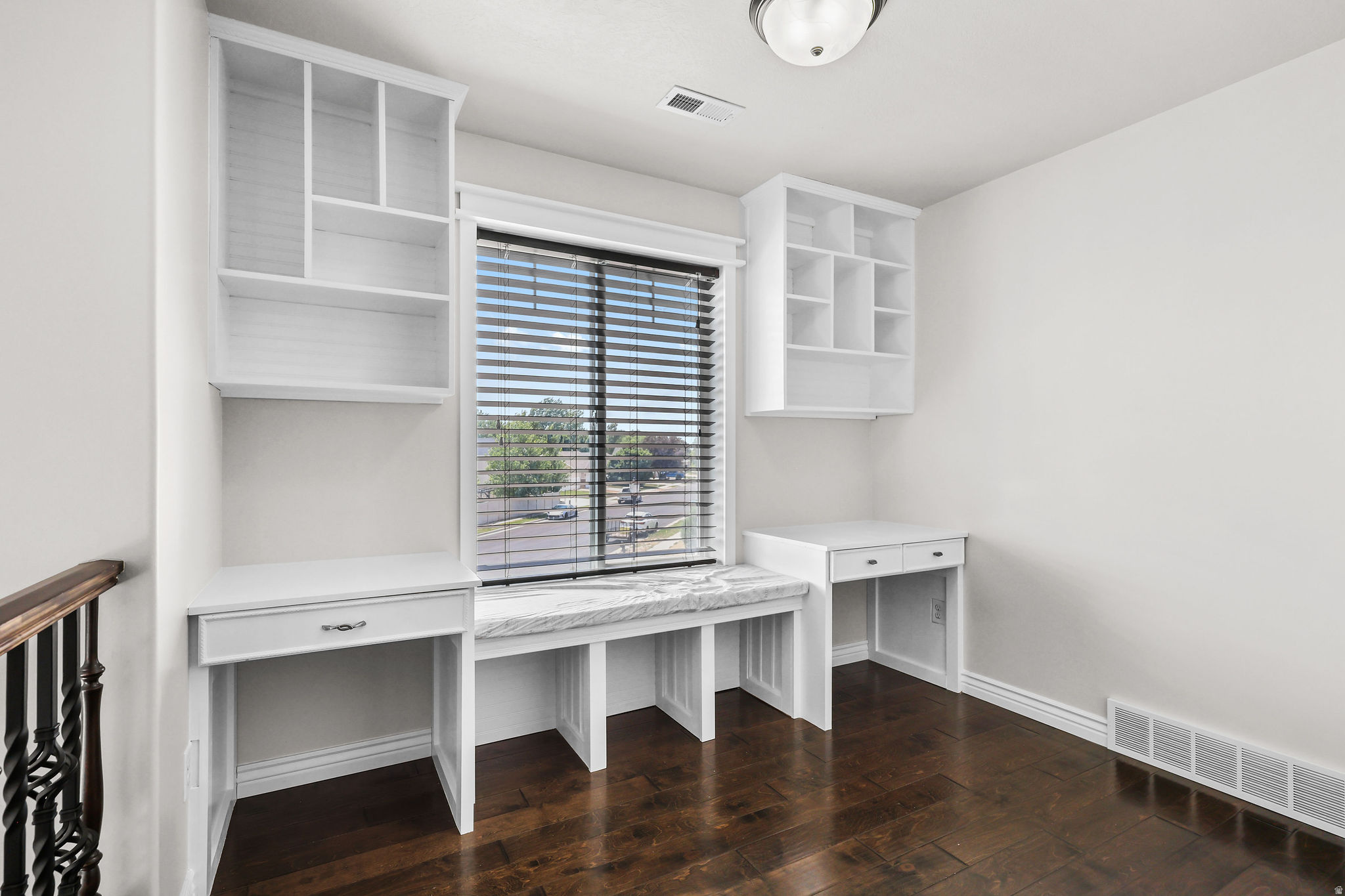 COLES CROSSING - Residential