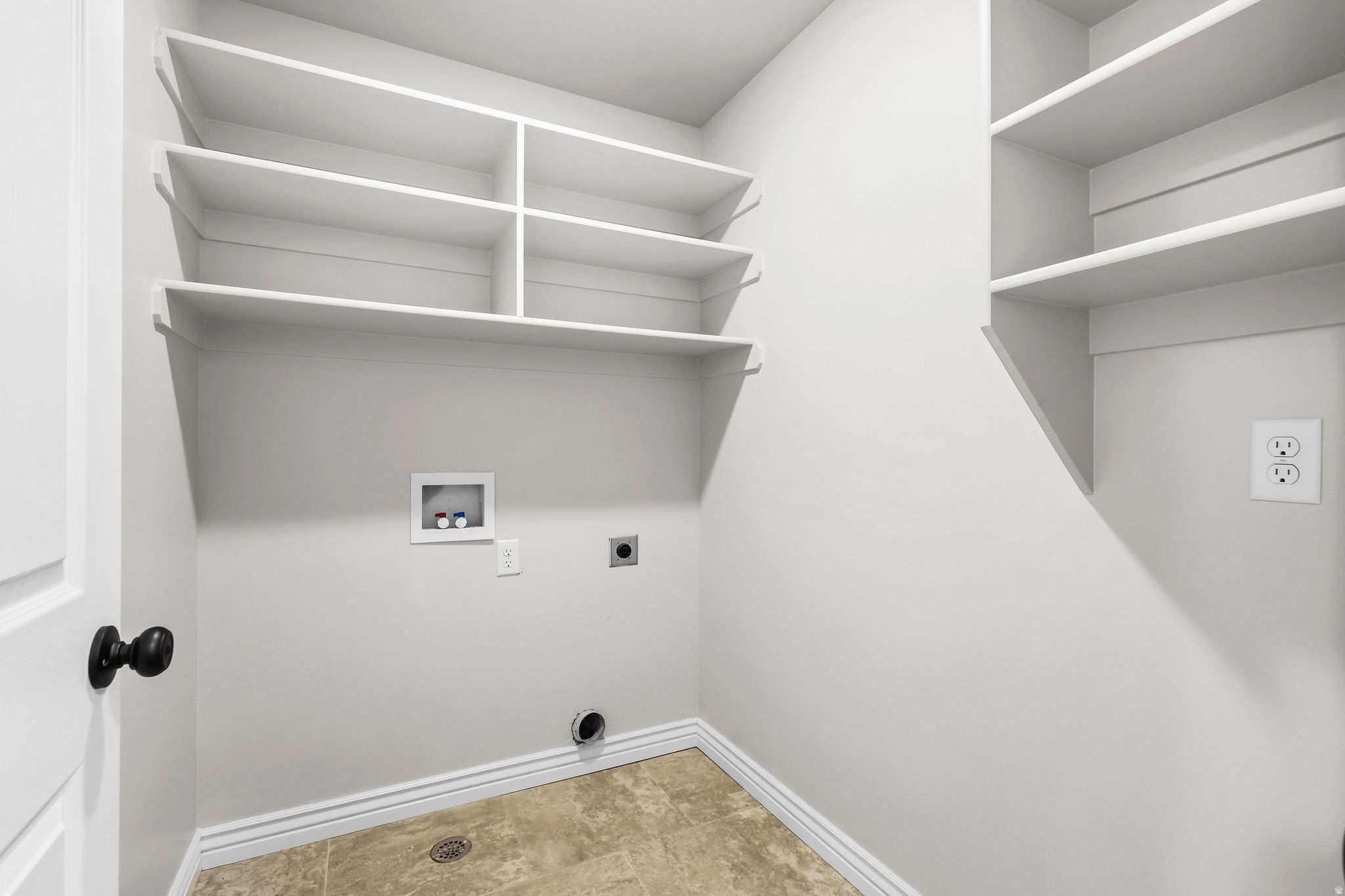 COLES CROSSING - Residential