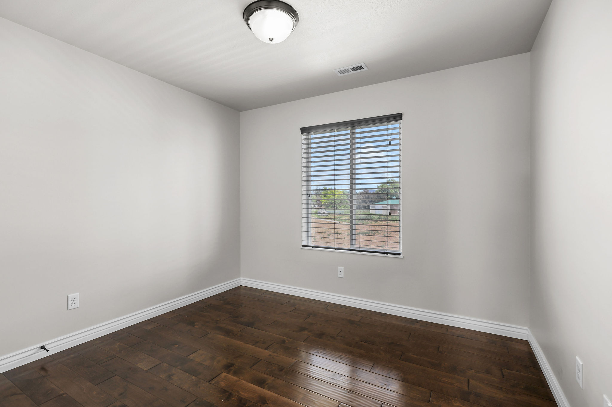 COLES CROSSING - Residential