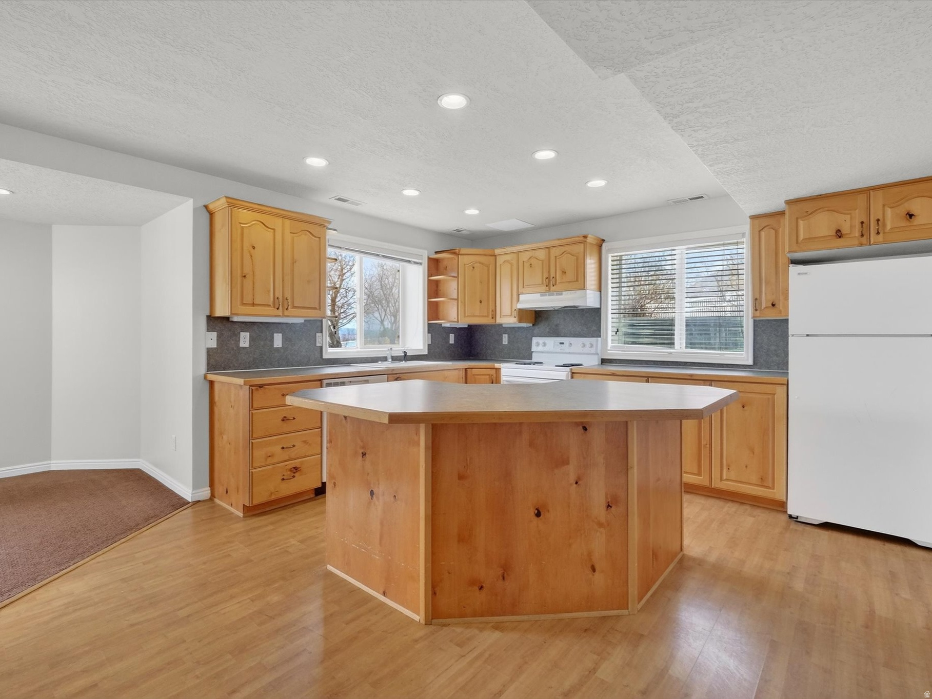 GREYSTONE FARMS - Residential