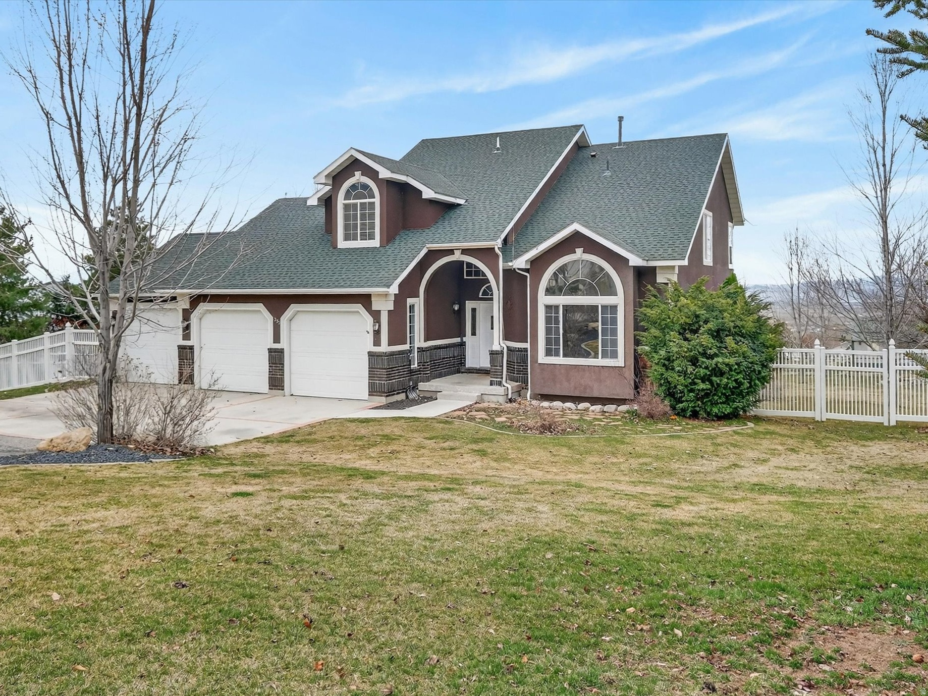 GREYSTONE FARMS - Residential