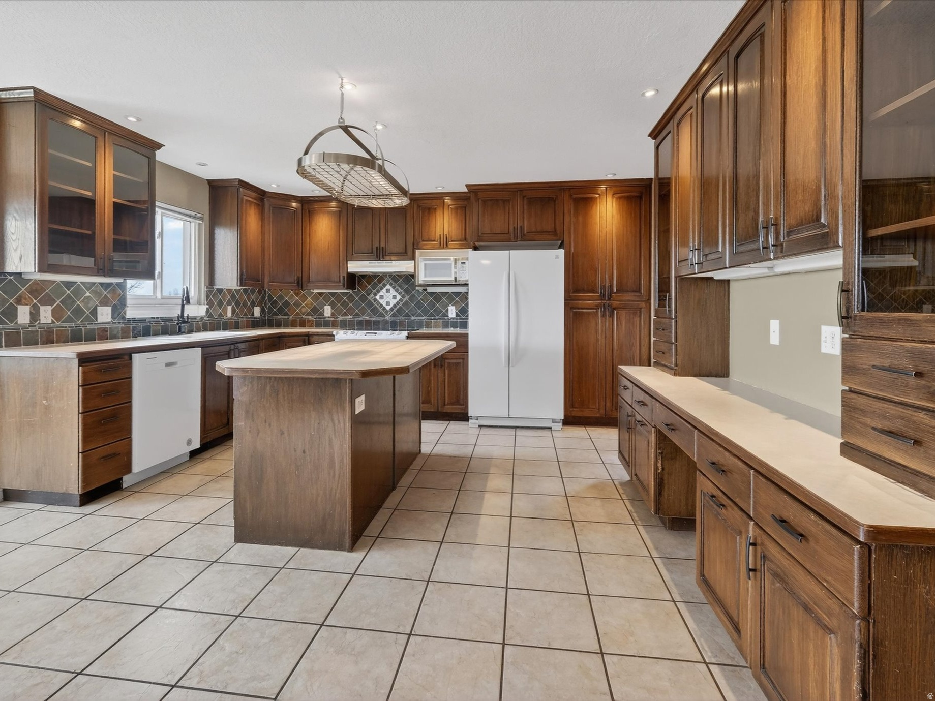 GREYSTONE FARMS - Residential