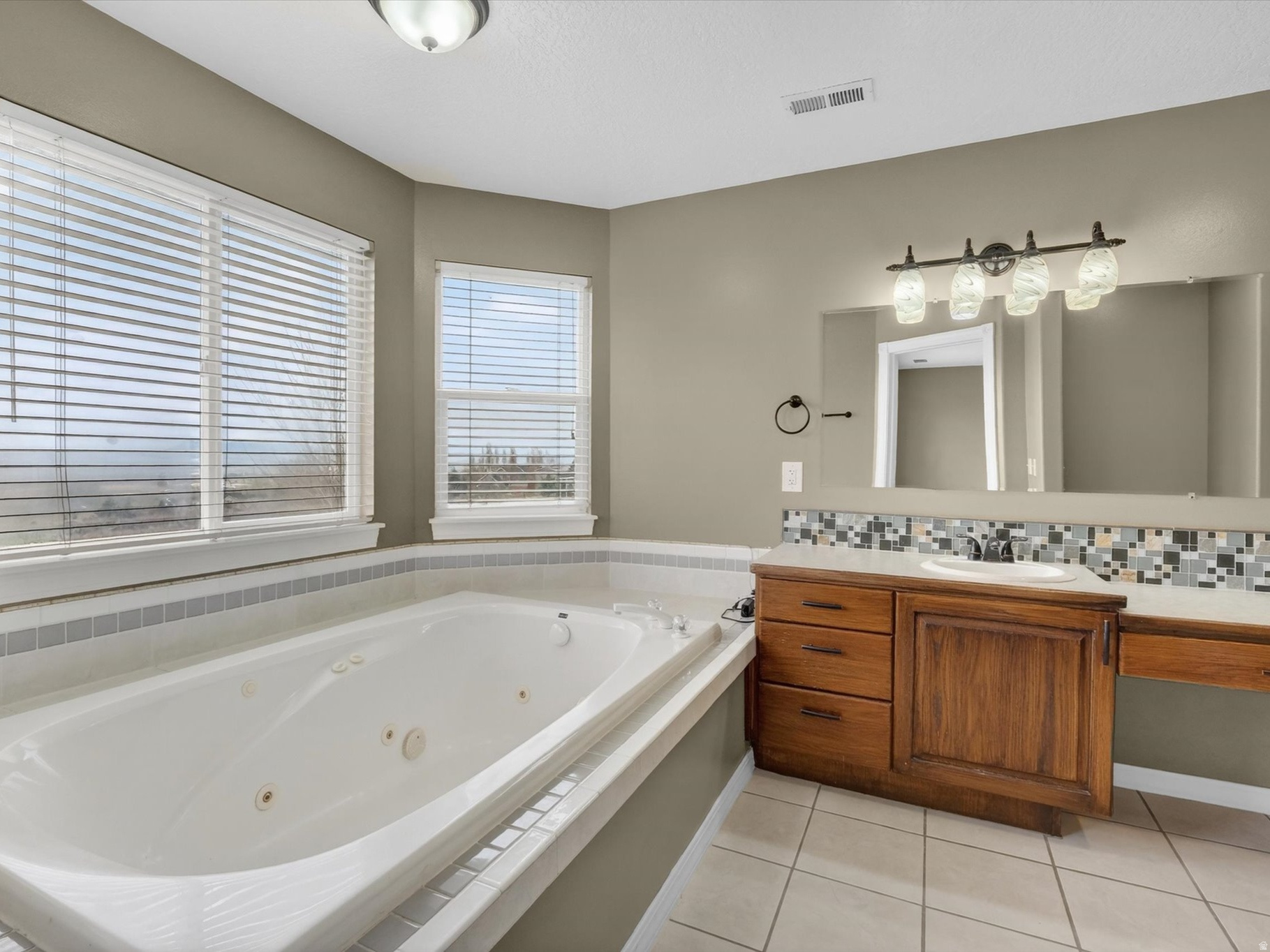 GREYSTONE FARMS - Residential