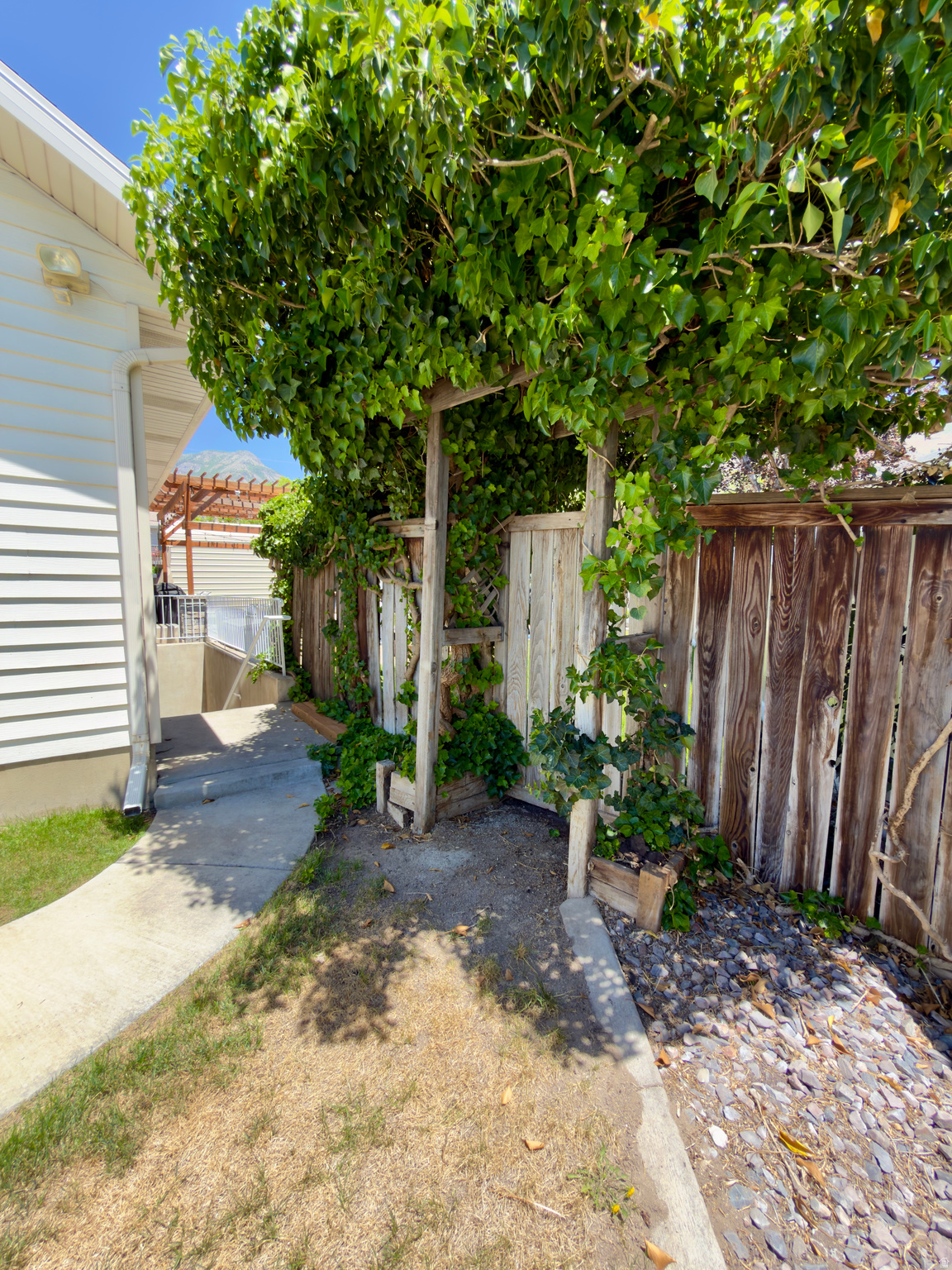 AMBERWOOD ESTATES - Residential
