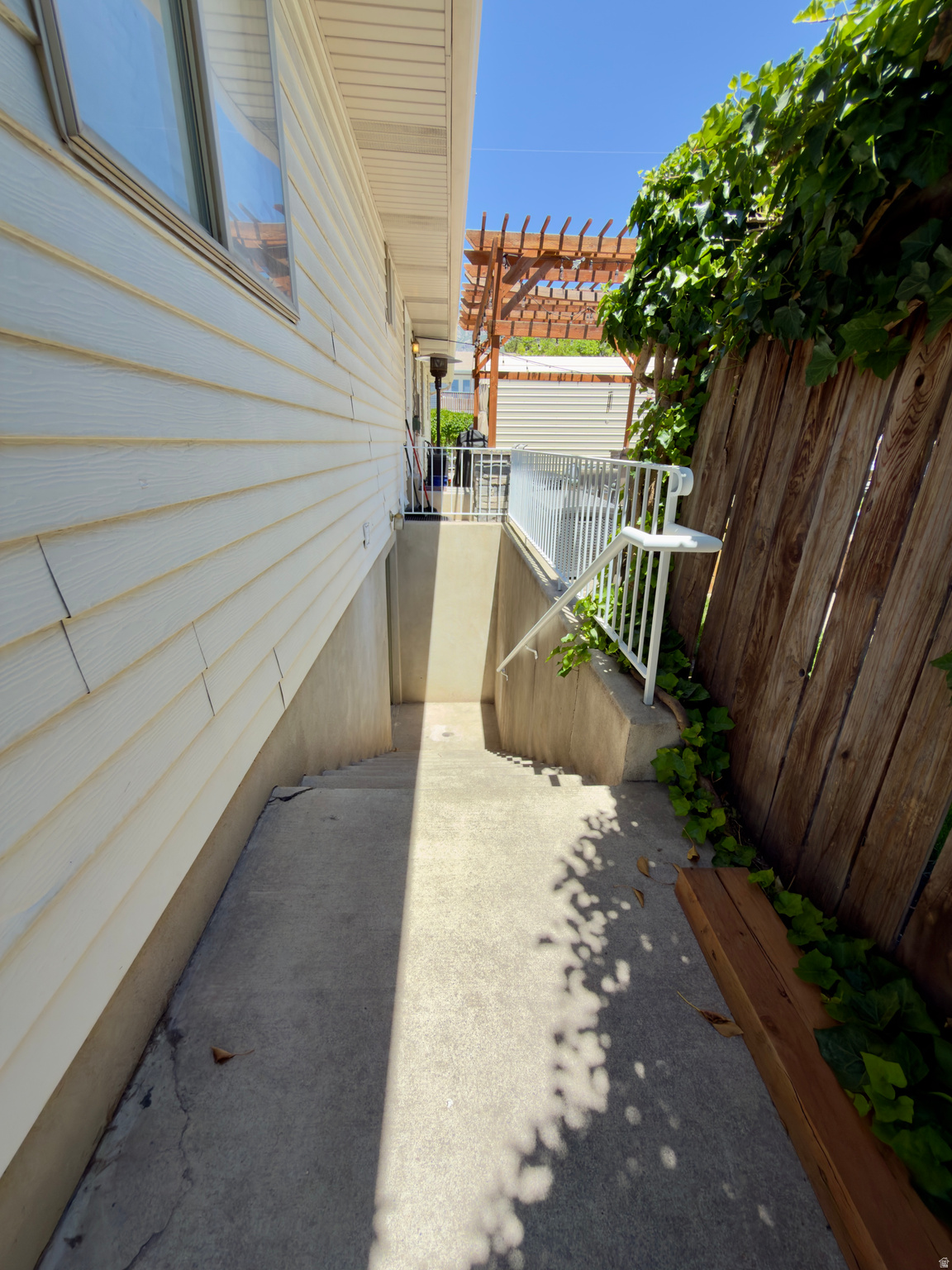 AMBERWOOD ESTATES - Residential