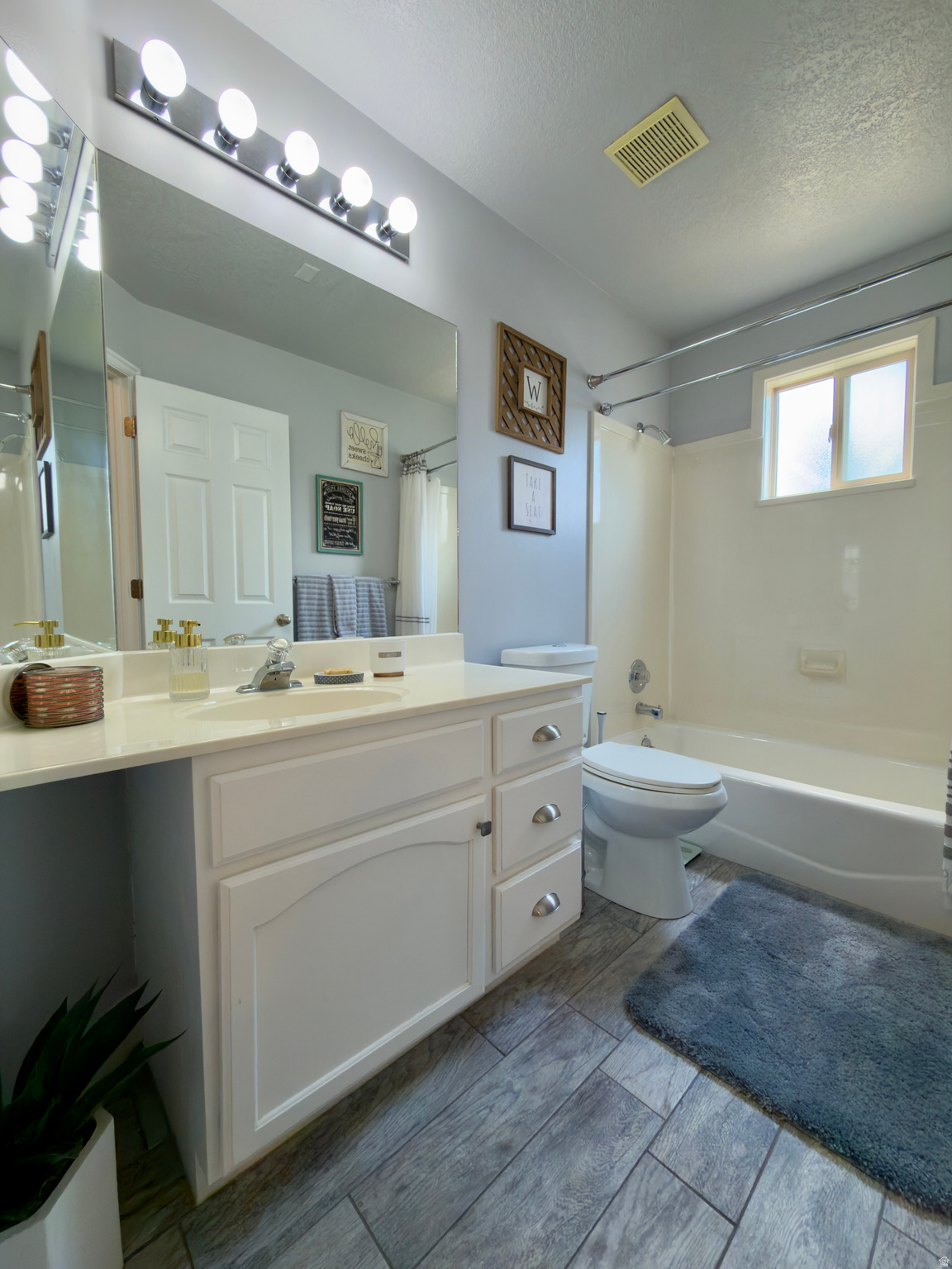 AMBERWOOD ESTATES - Residential