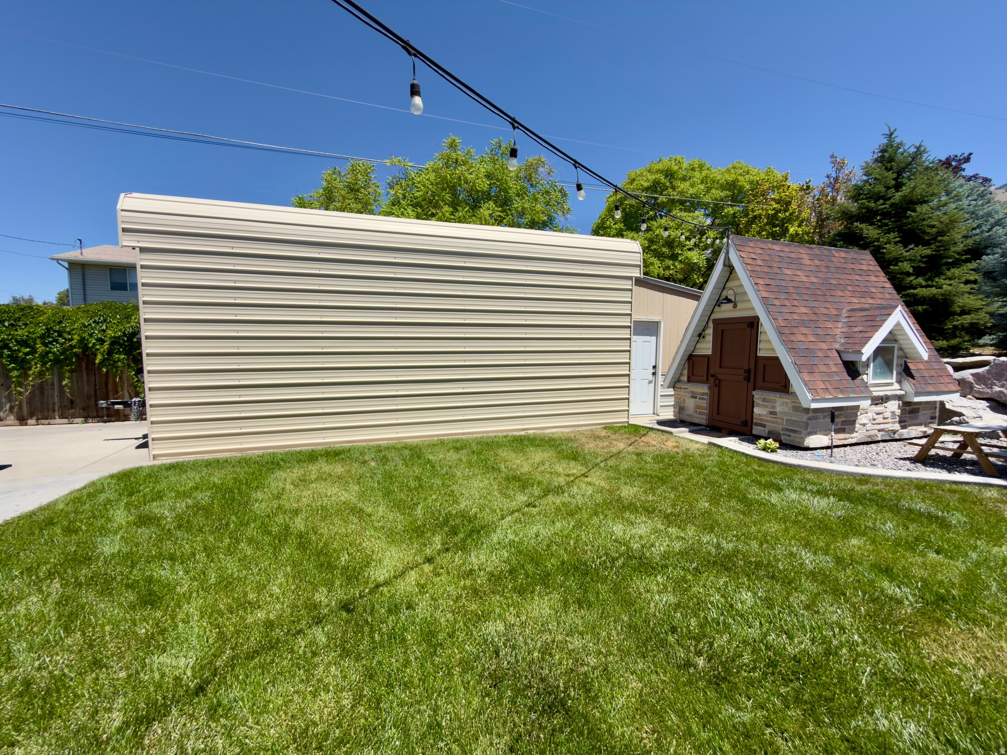 AMBERWOOD ESTATES - Residential