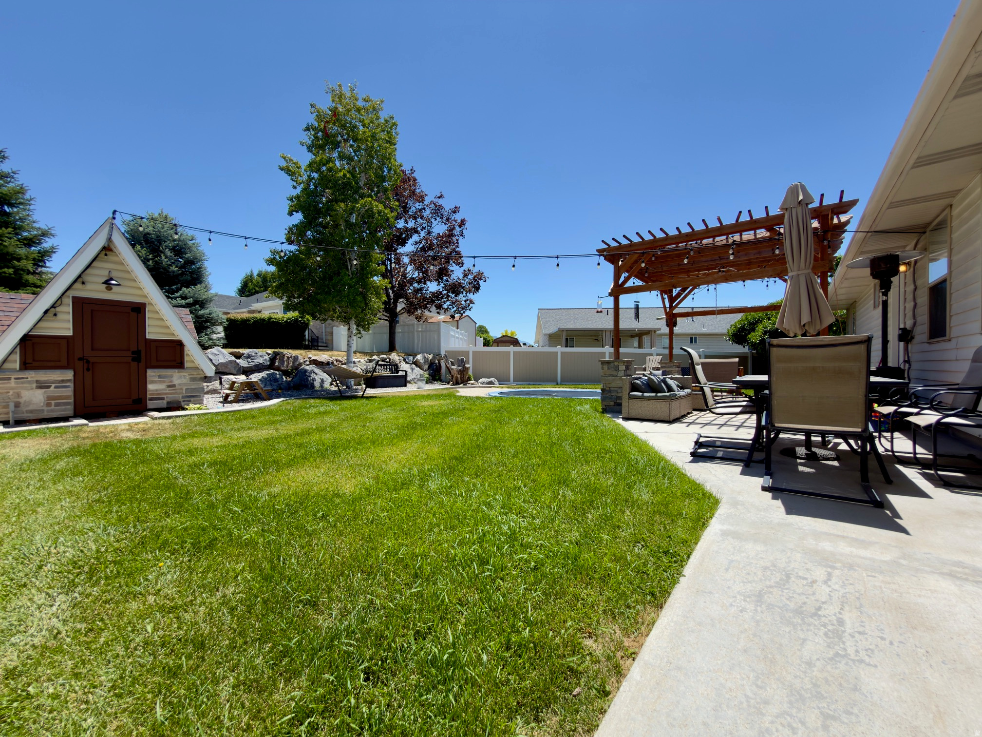 AMBERWOOD ESTATES - Residential