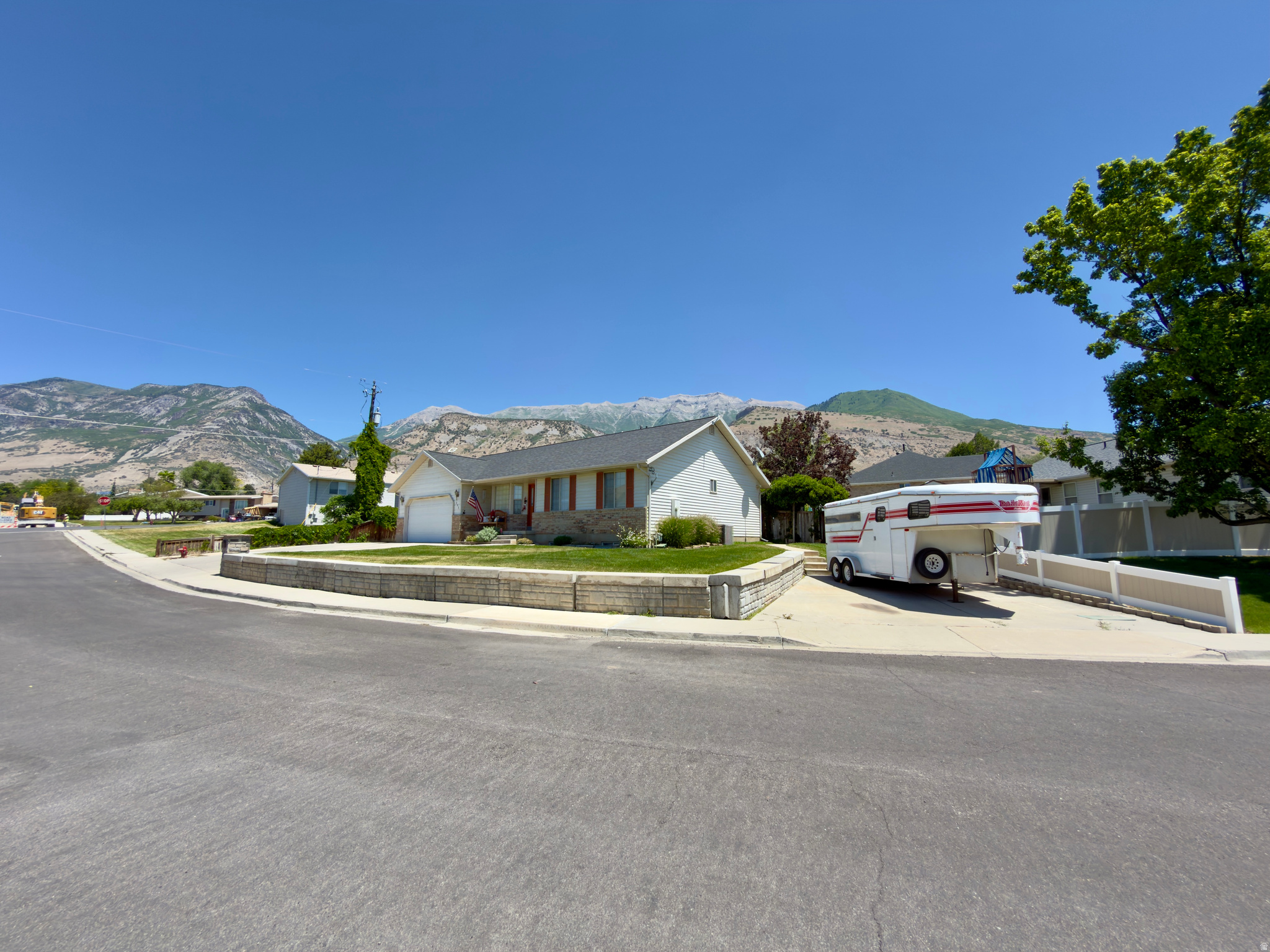 AMBERWOOD ESTATES - Residential