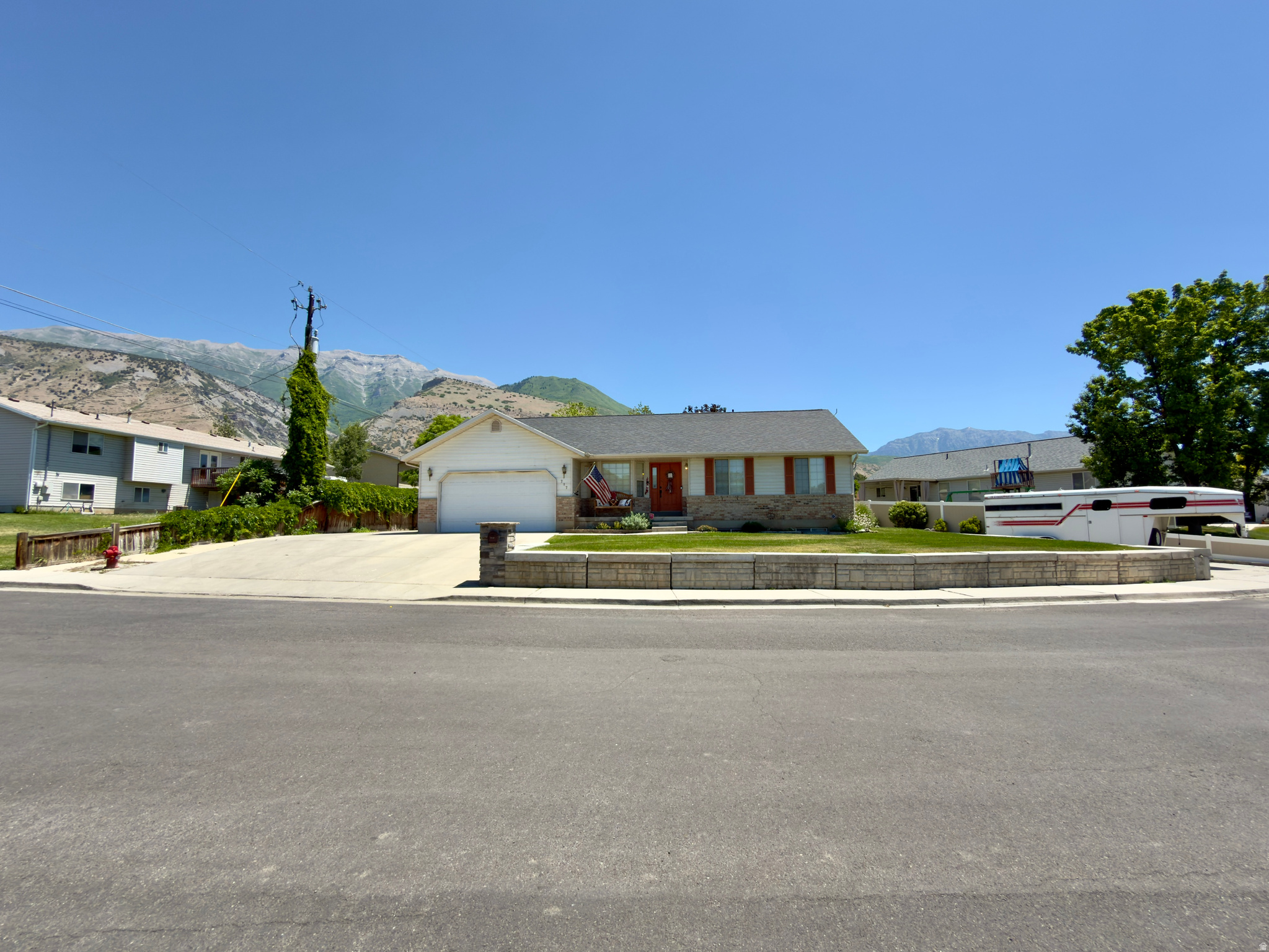 AMBERWOOD ESTATES - Residential