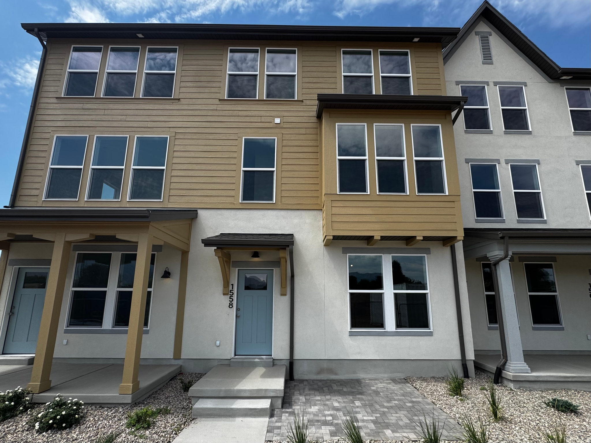 TRAILSIDE - Residential
