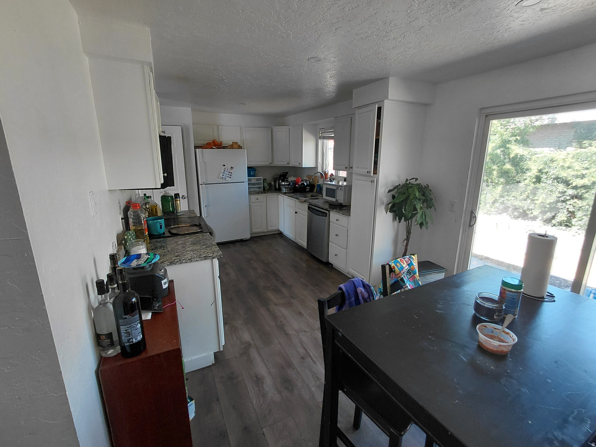 COLONY WEST #9 - Residential