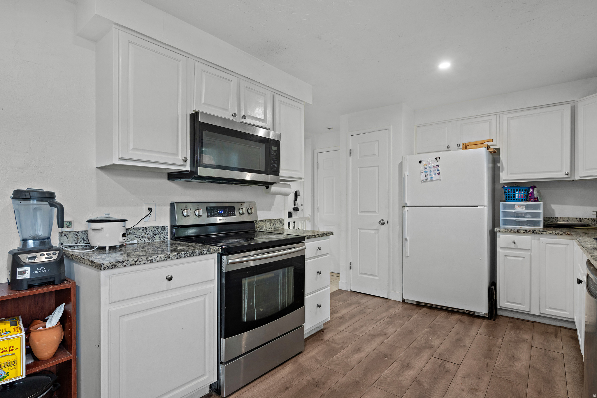 COLONY WEST #9 - Residential