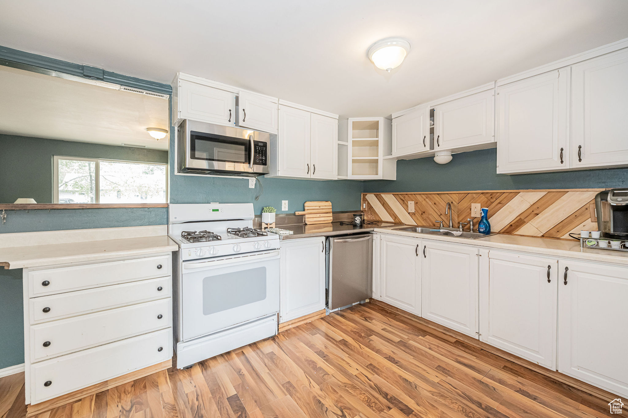 ROCKCLIFF ADDITION - Residential