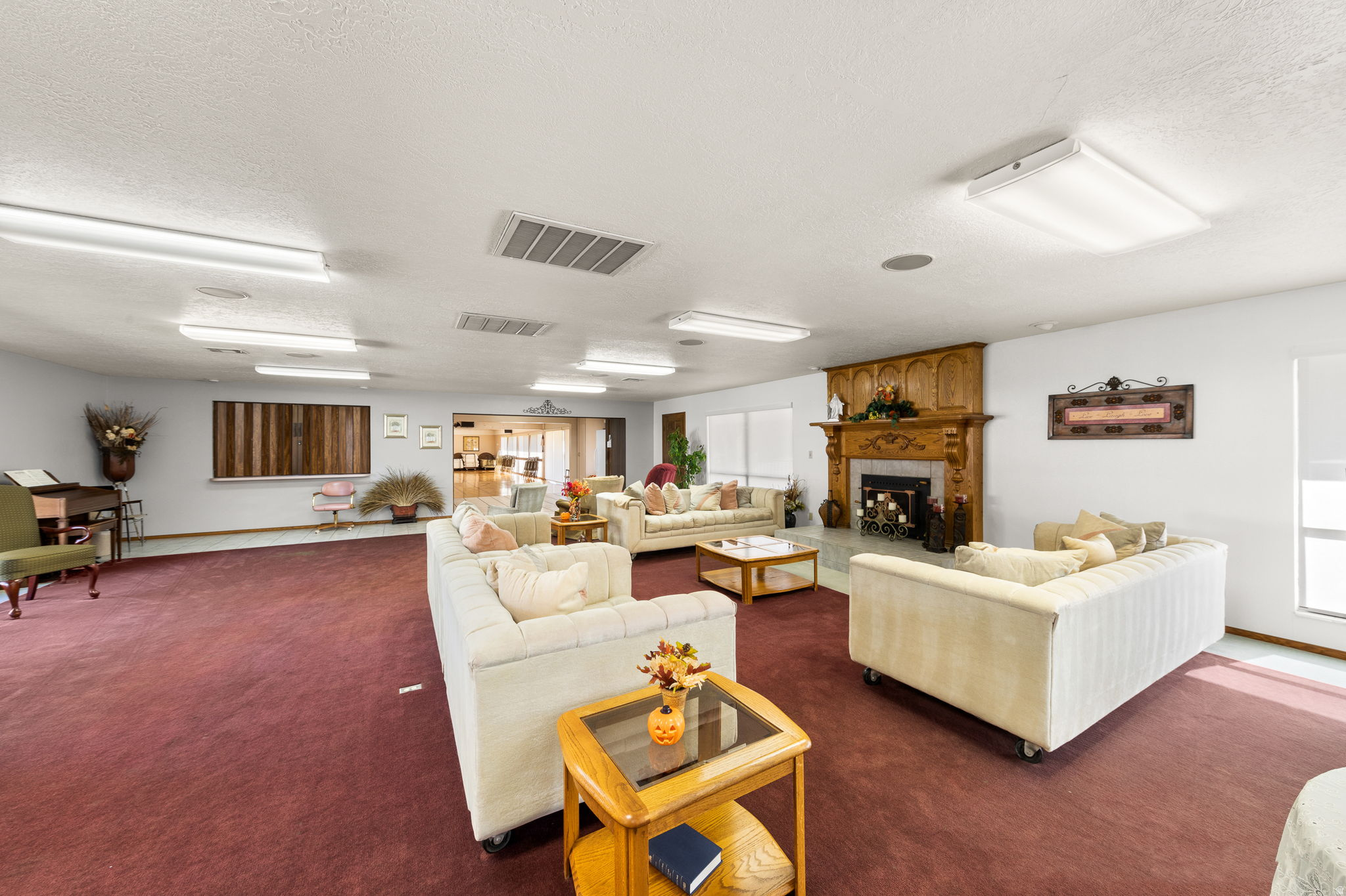 KINGS ROW EST - Residential