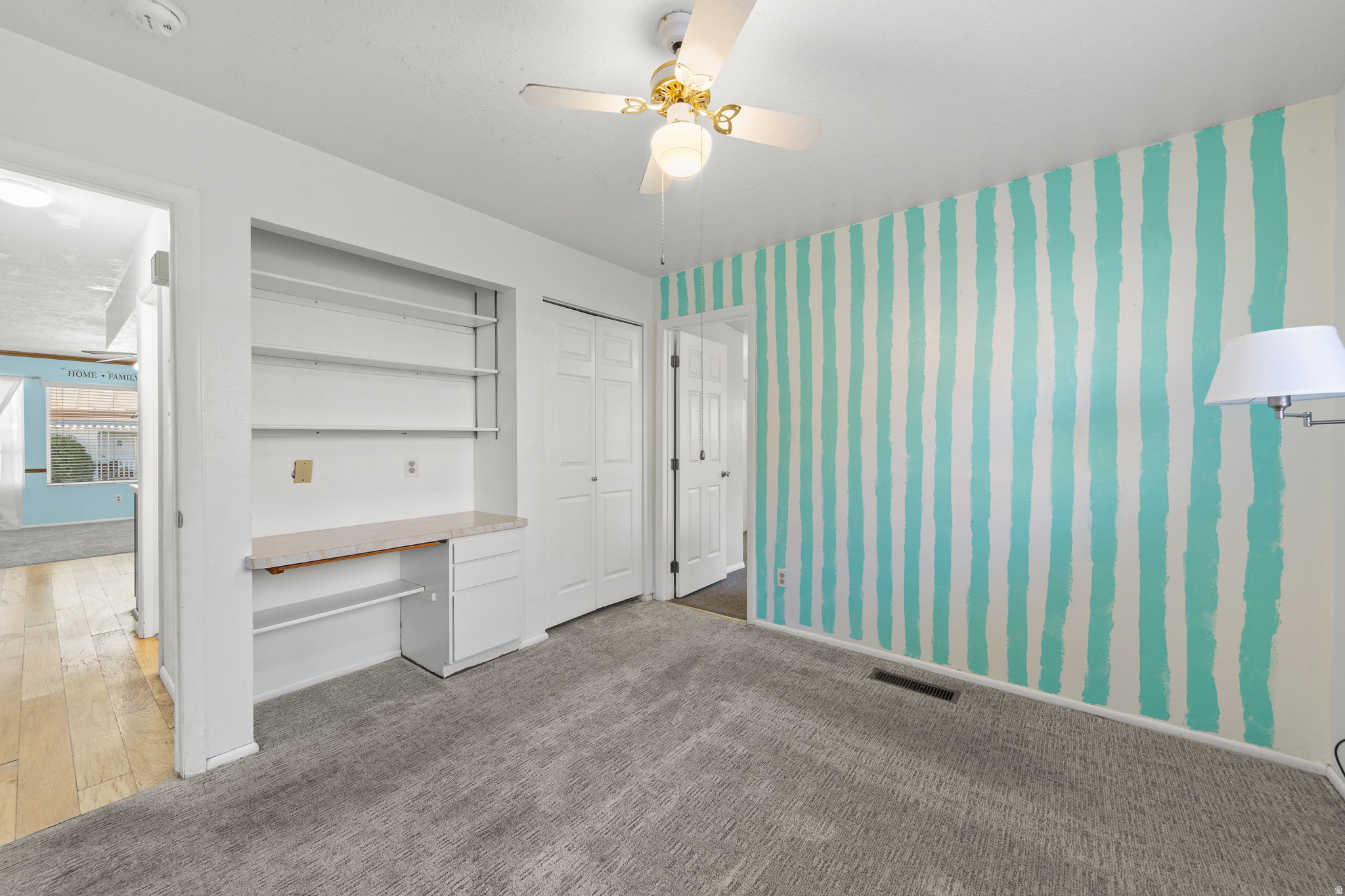 KINGS ROW EST - Residential