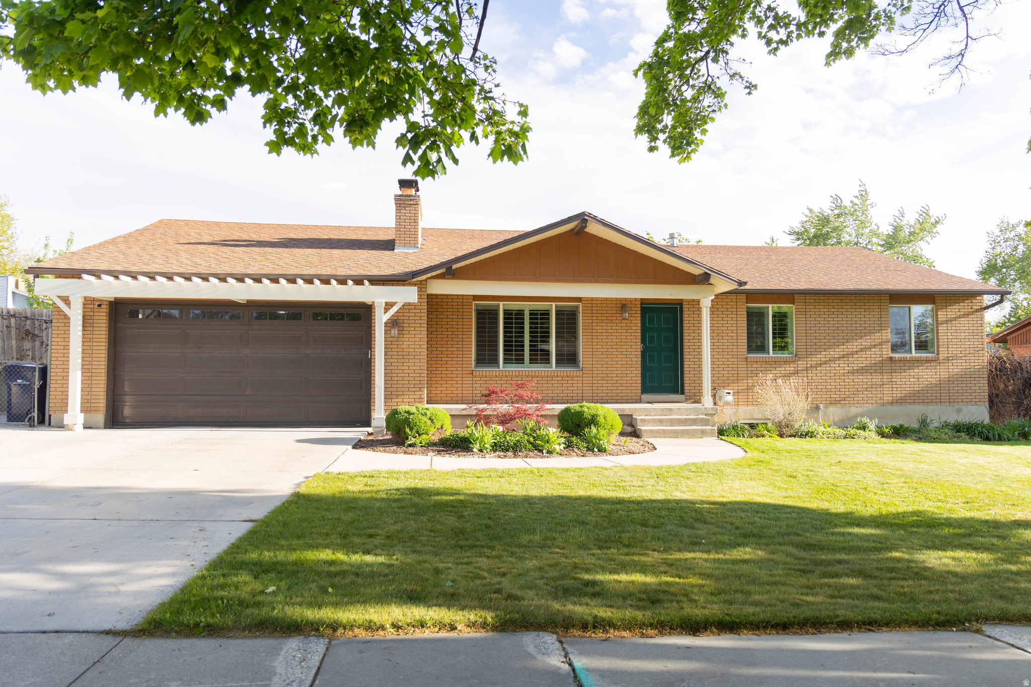 LITTLE WILLOW ESTATES #3 - Residential