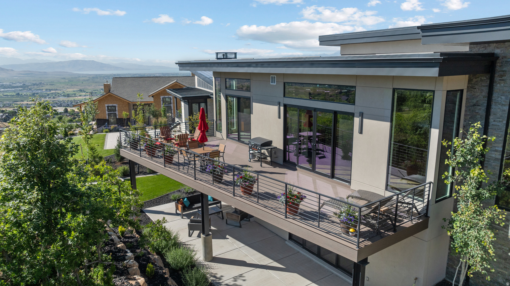 SUMMIT CREEK - Residential