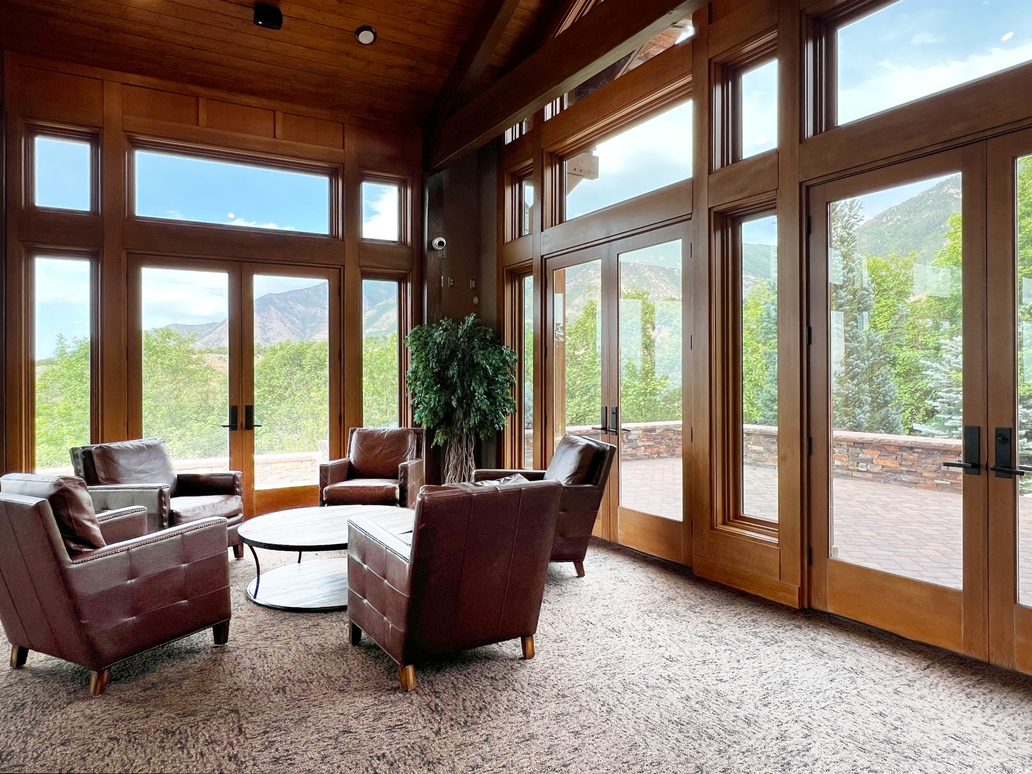 SUMMIT CREEK - Residential