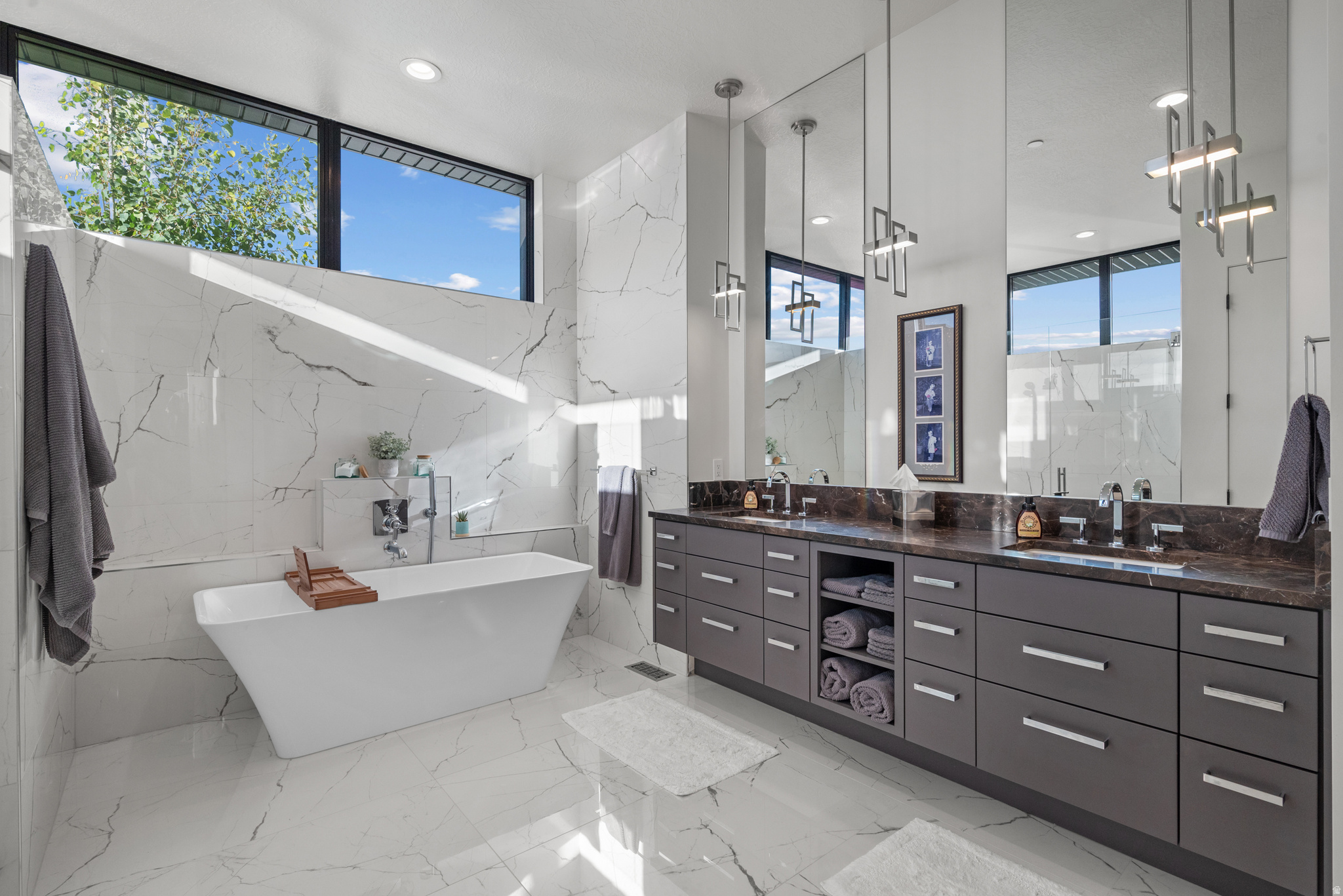 SUMMIT CREEK - Residential