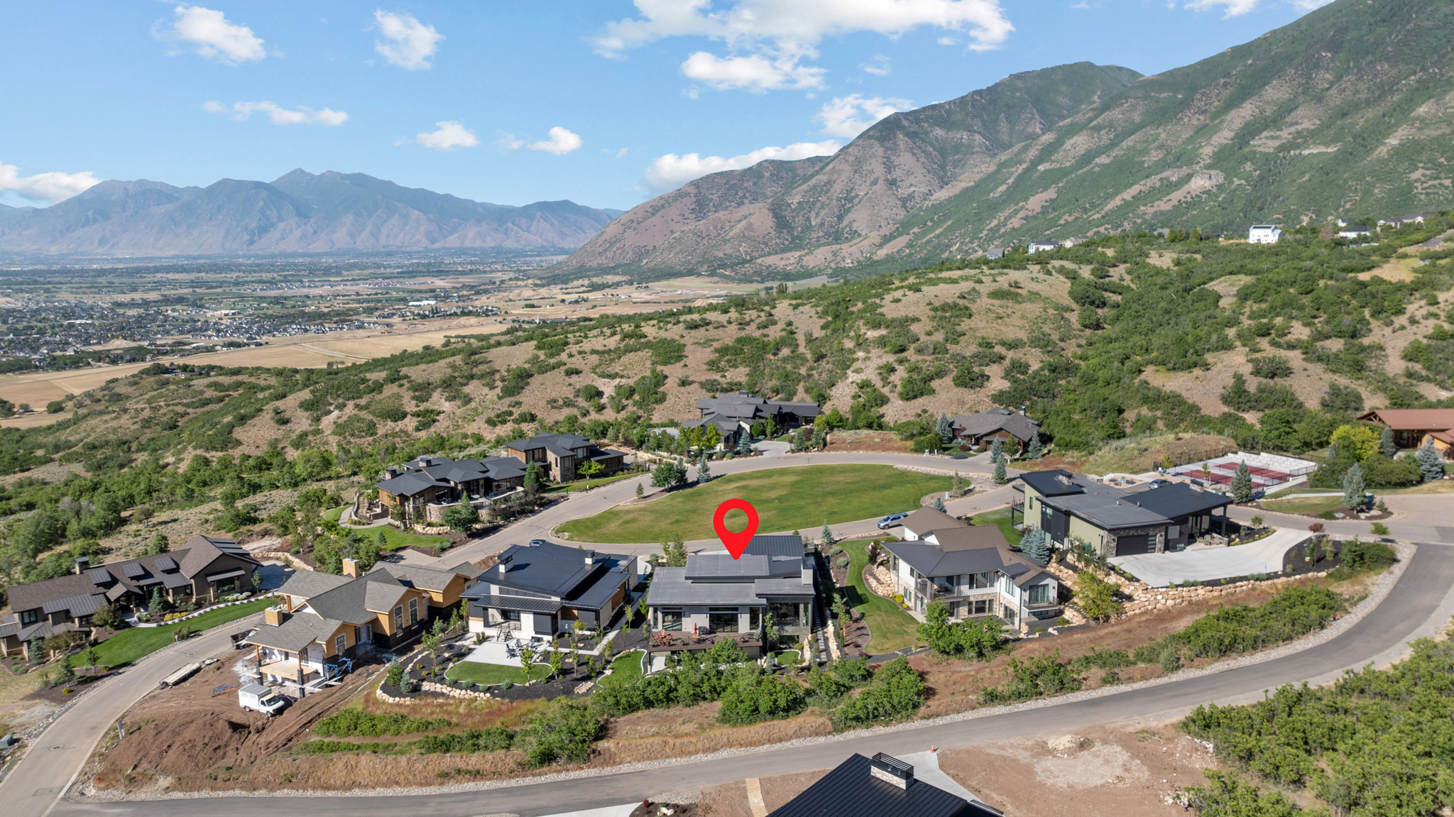 SUMMIT CREEK - Residential