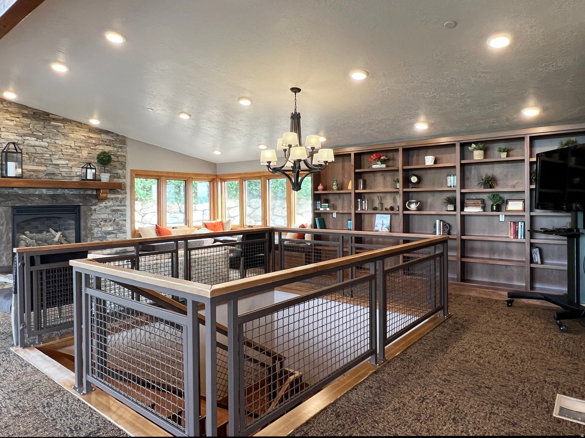 SUMMIT CREEK - Residential