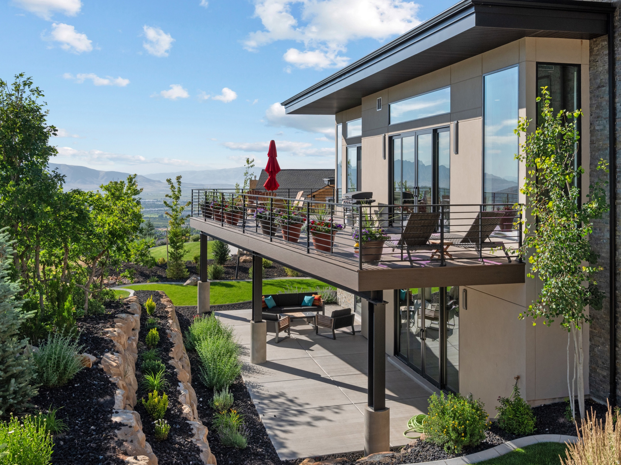 SUMMIT CREEK - Residential