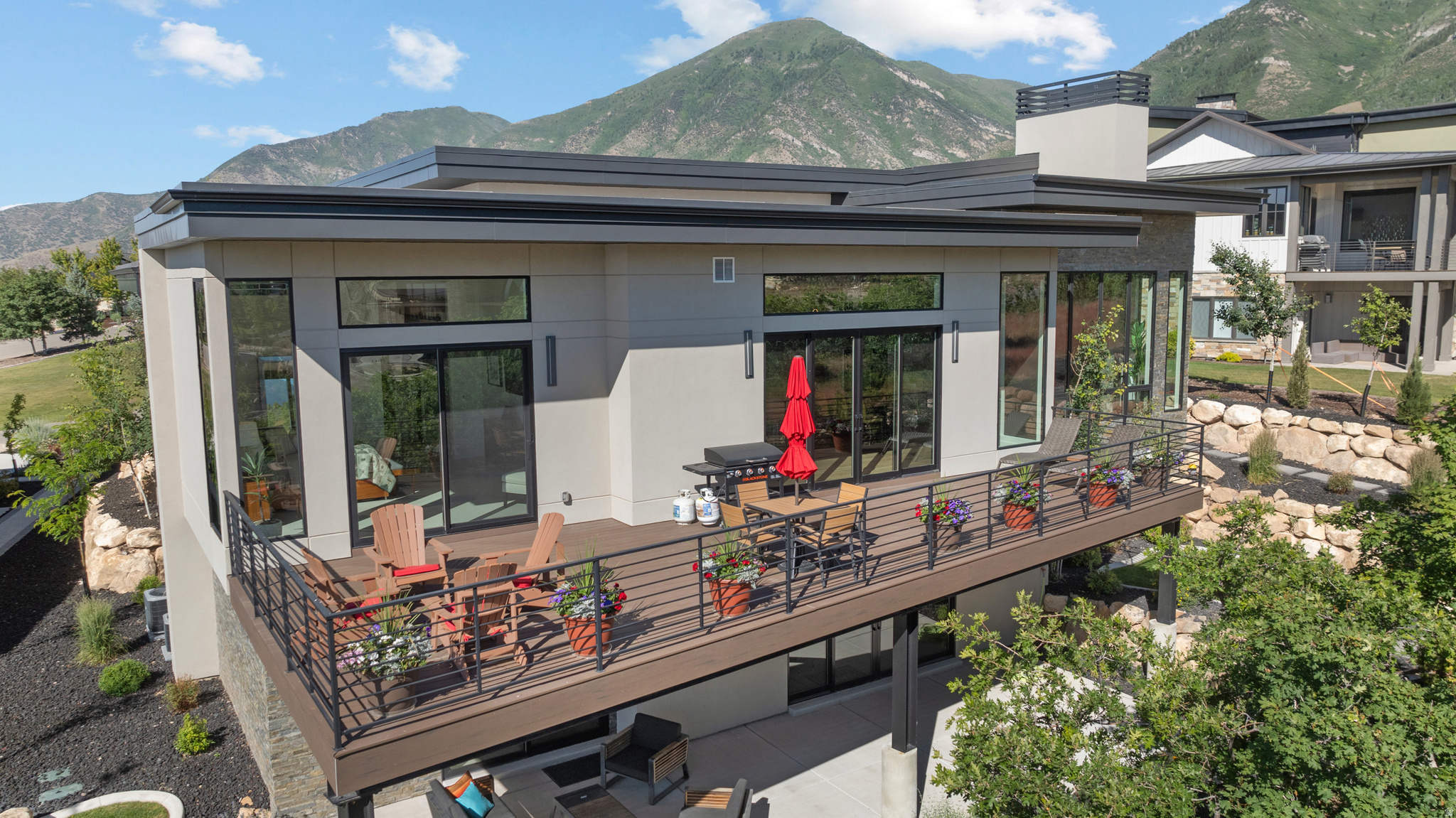 SUMMIT CREEK - Residential