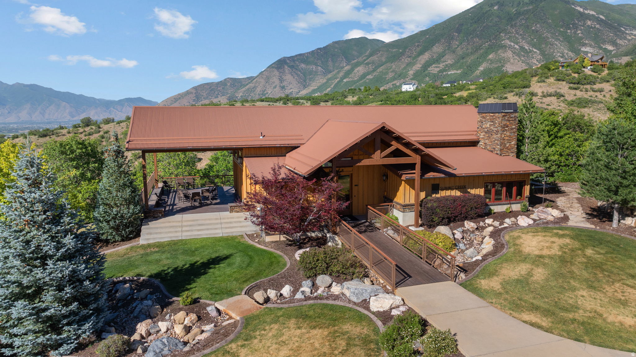 SUMMIT CREEK - Residential